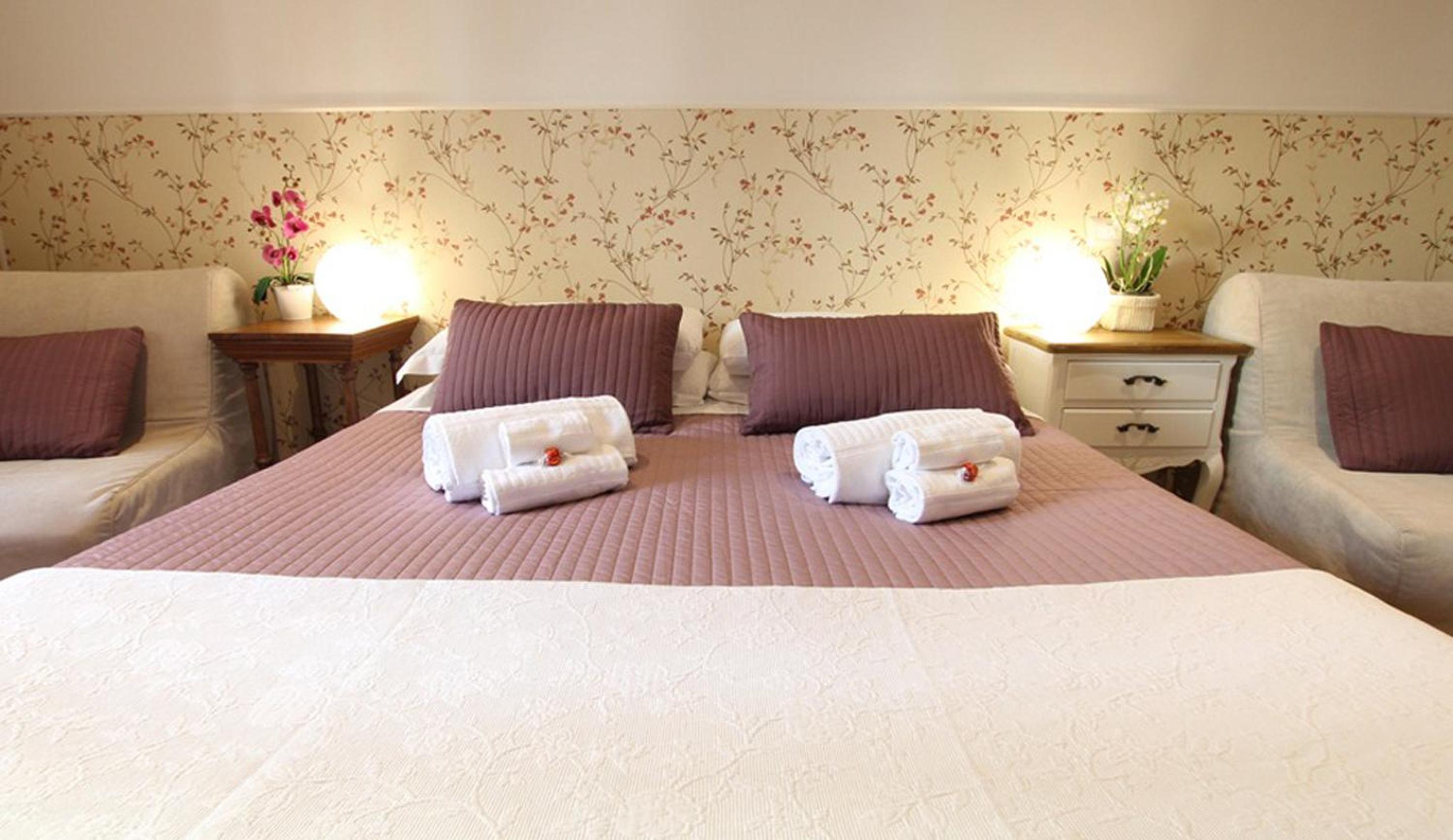 Double Room with Private Bathroom photo 1