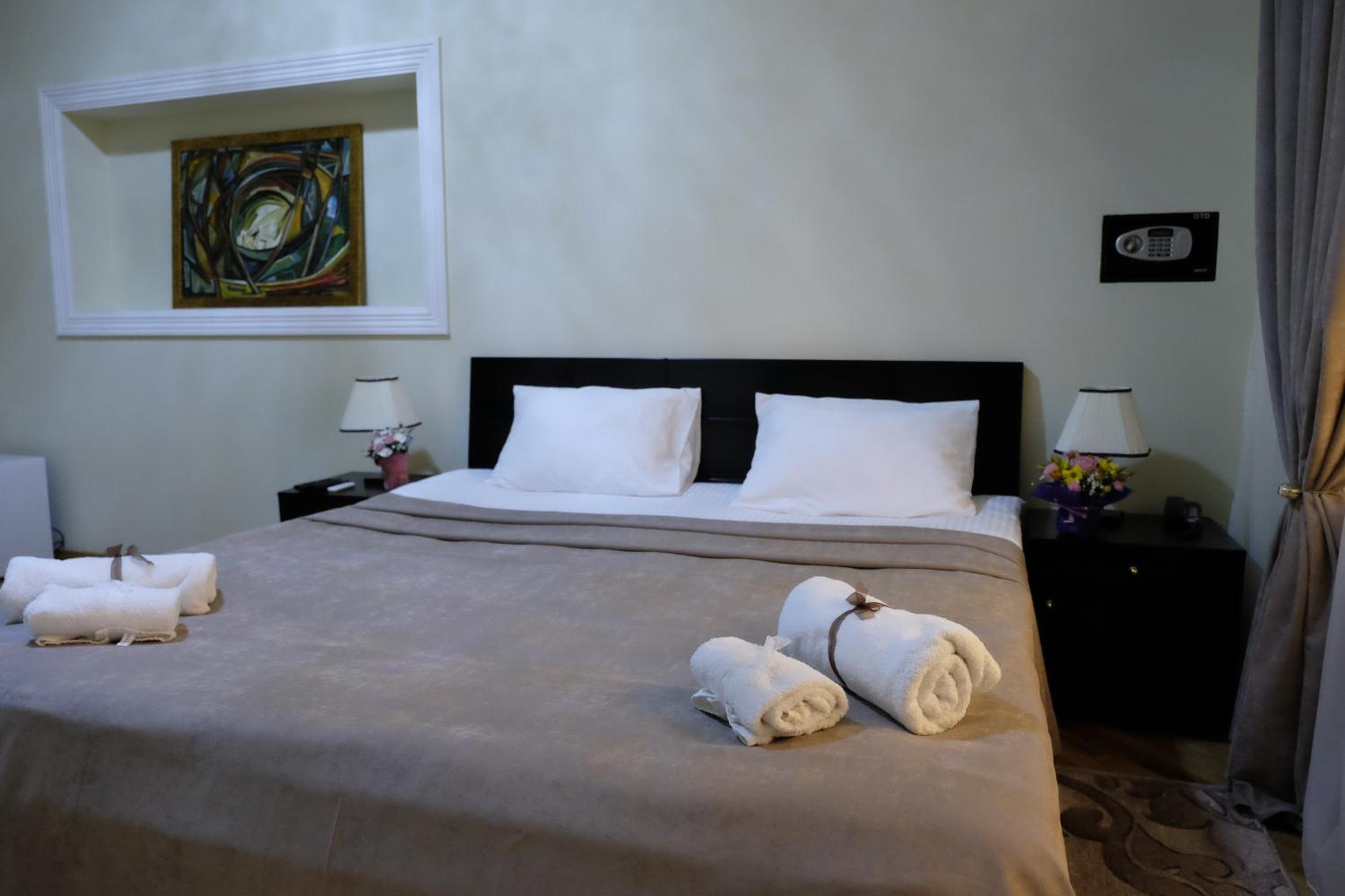 Double Room with Winter Garden View photo 3