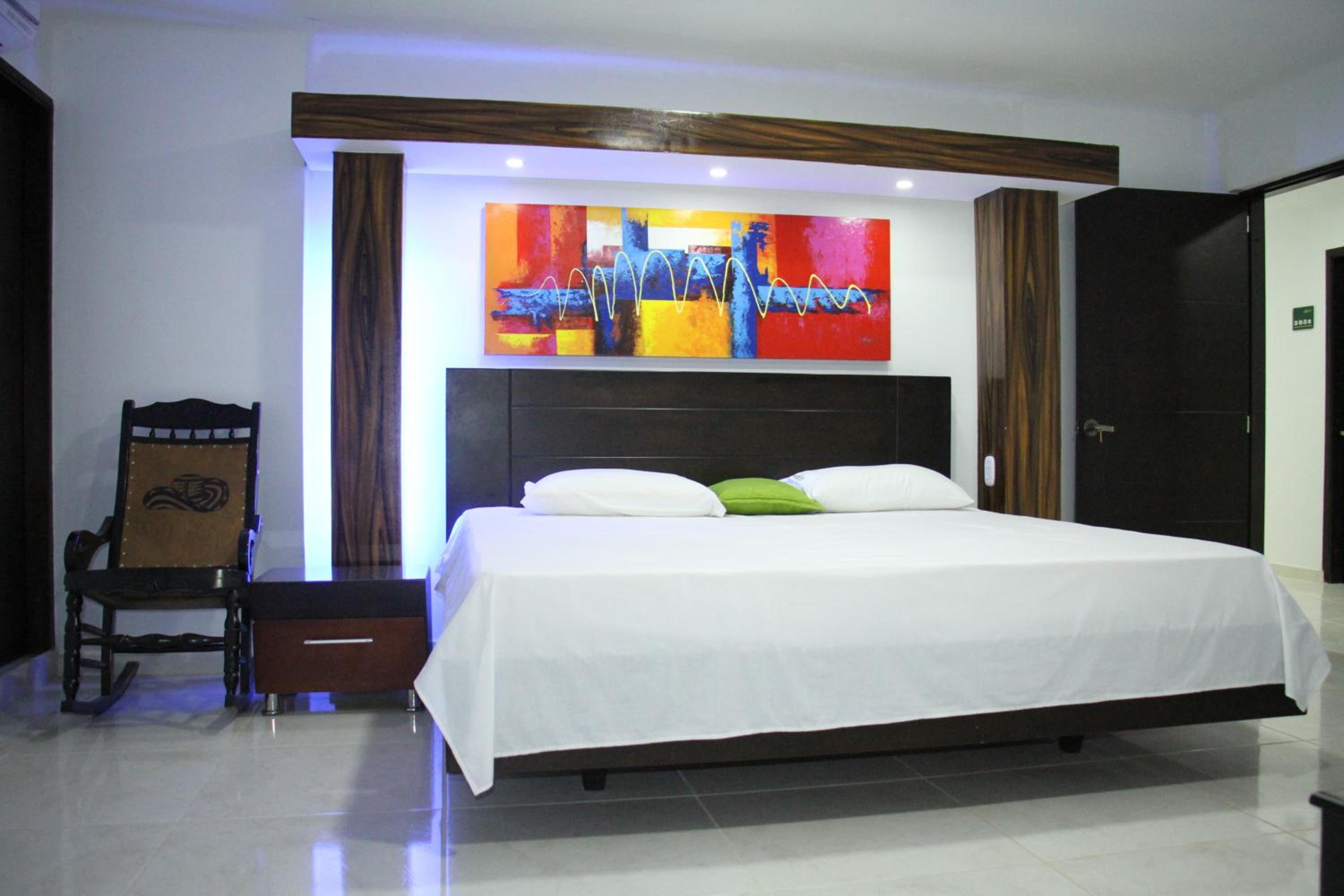 Deluxe Family Room