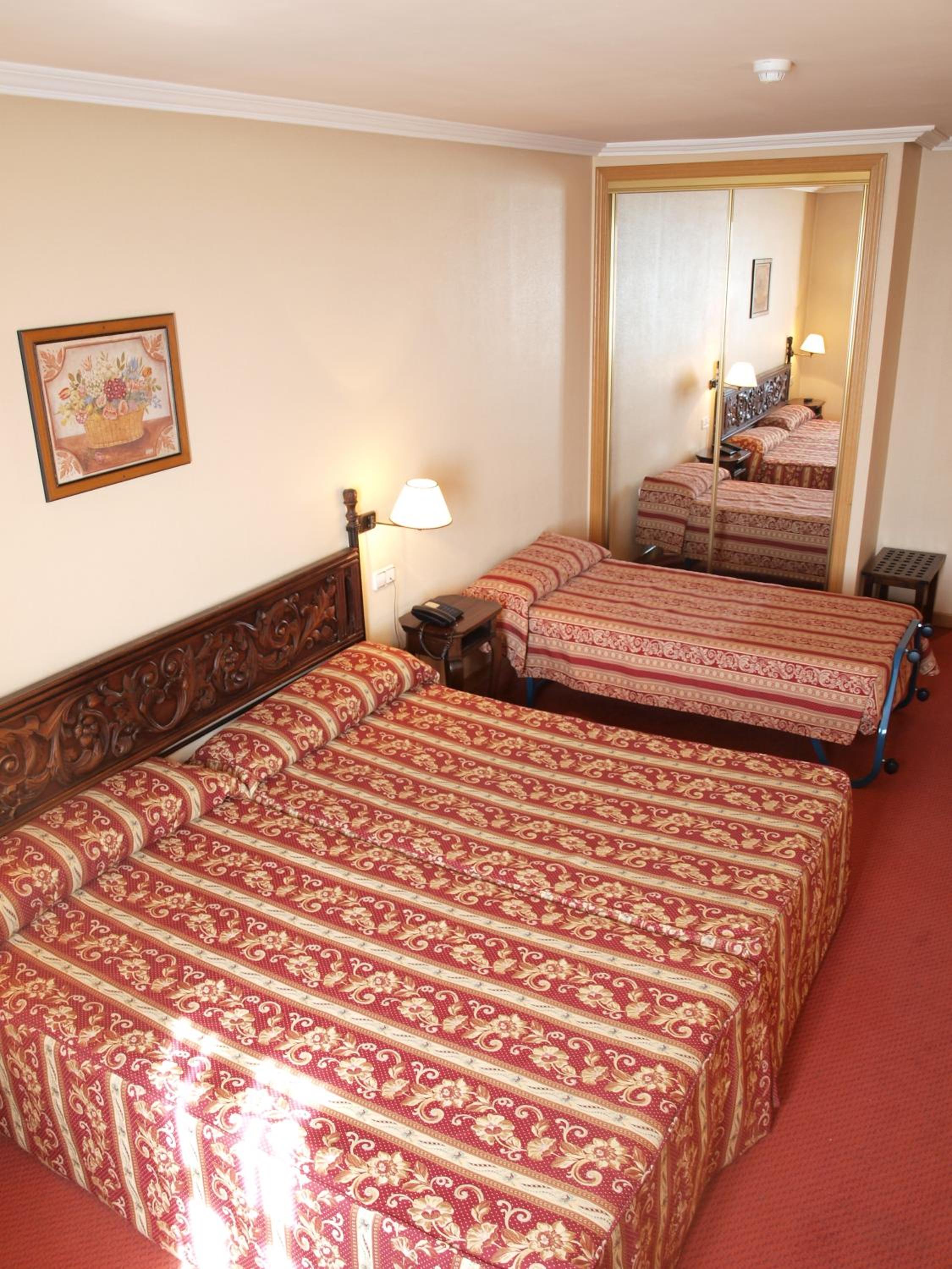Habitación Doble con Cama Extra