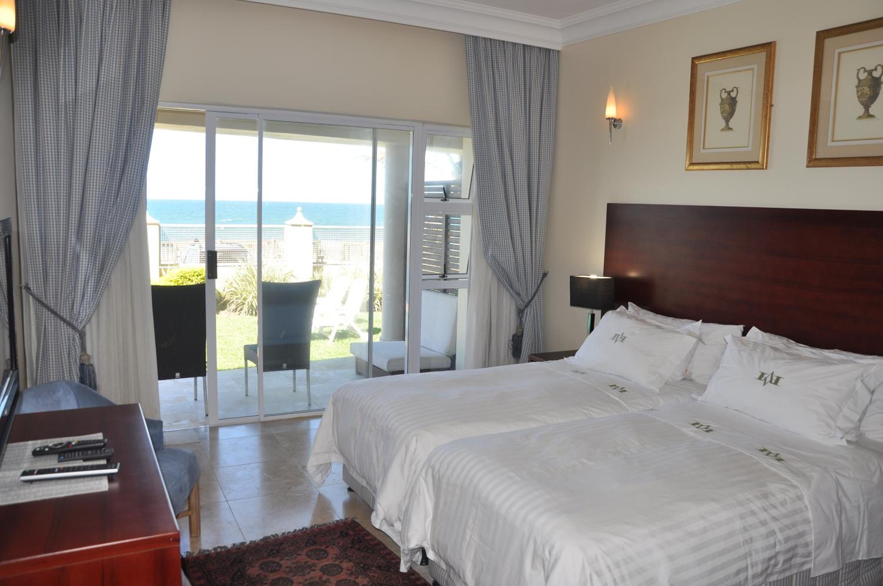 Standard Double Room with Sea View - Photo 3