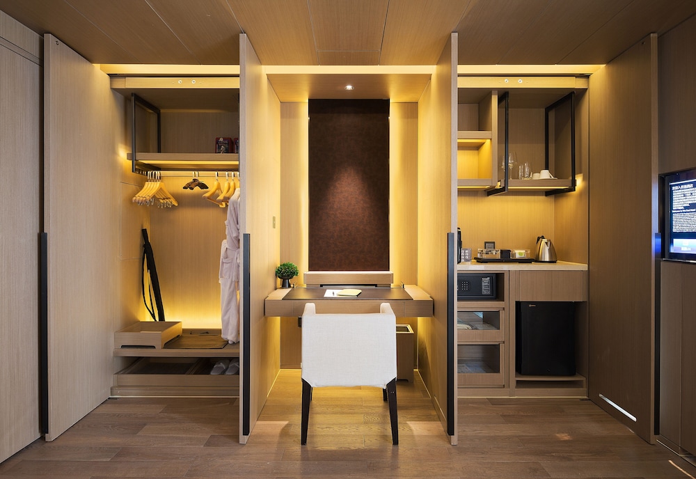 Luxury Suite photo 2