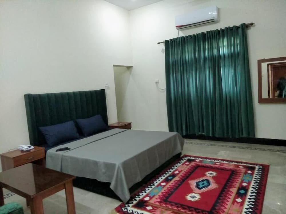Deluxe Double or Twin Room photo 1