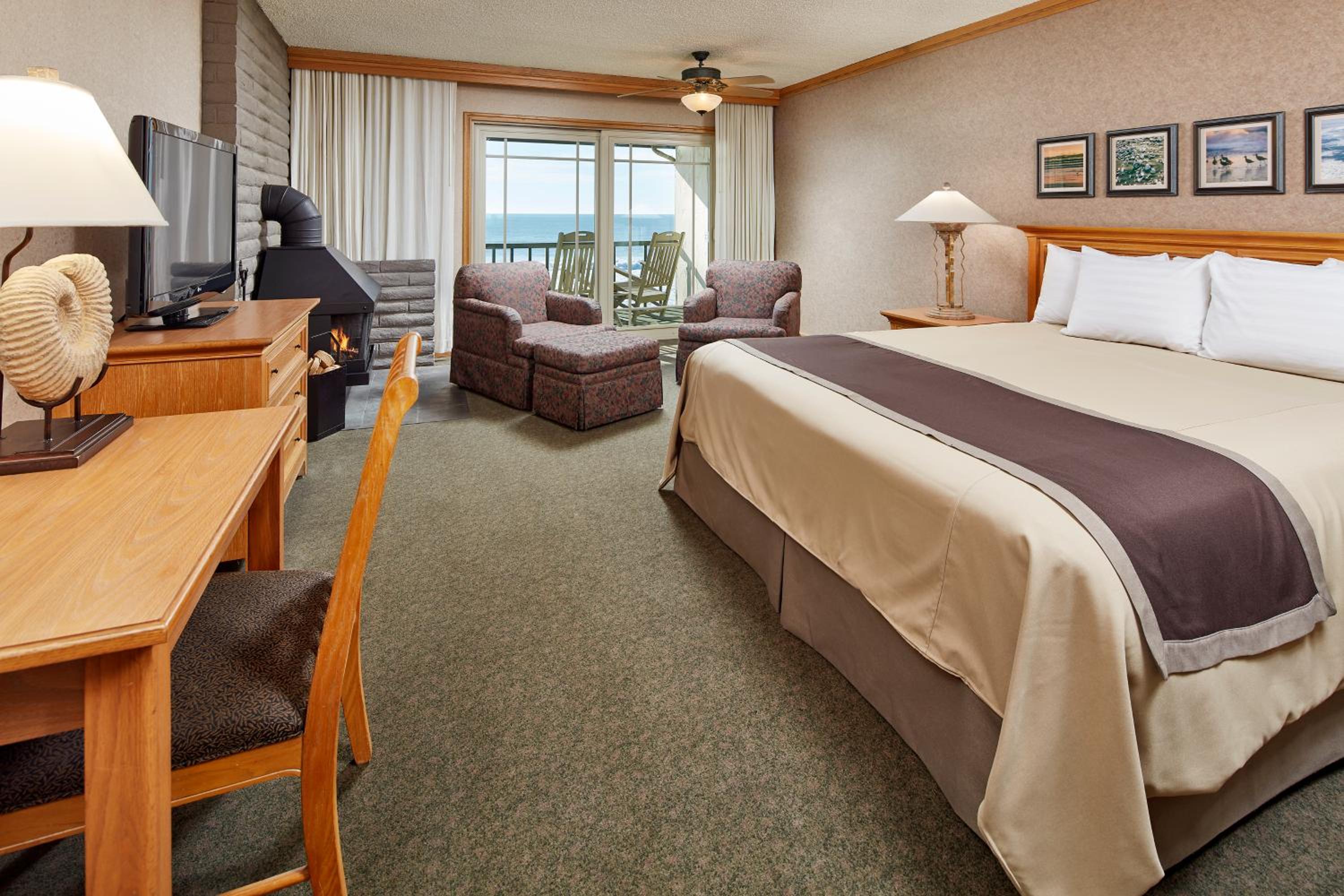 Premium King Oceanfront Room