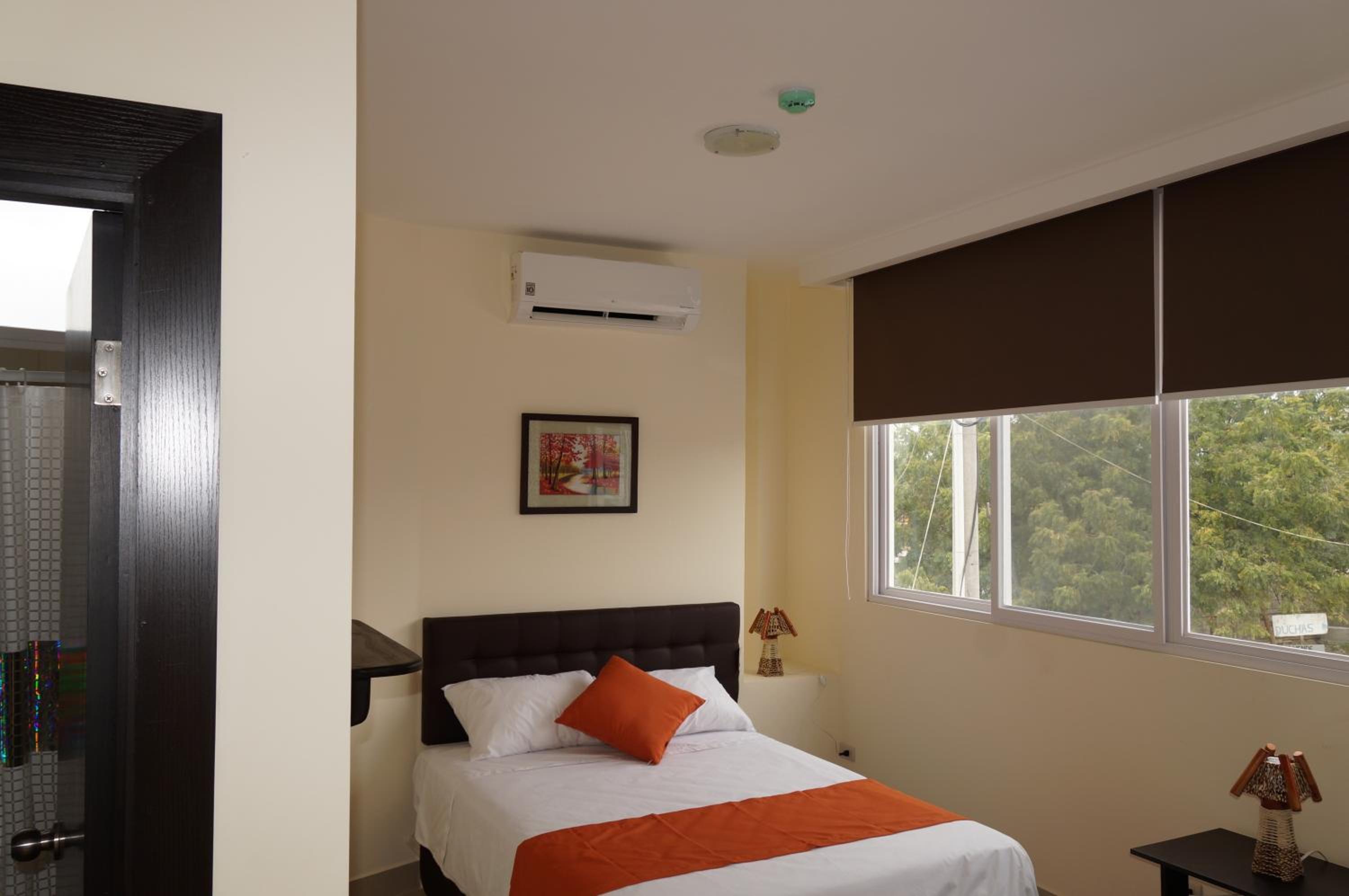 Deluxe Queen Room photo 3