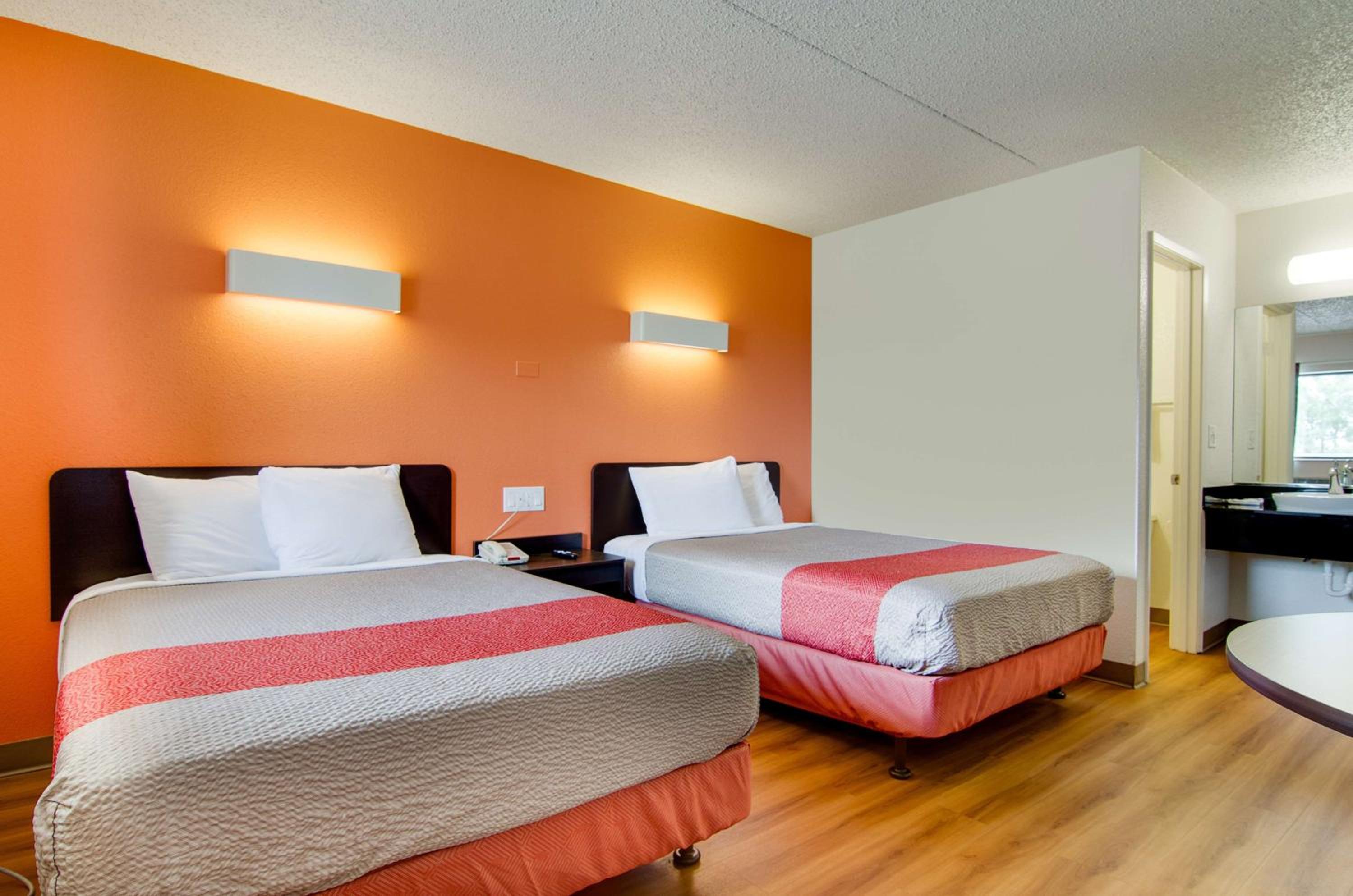 Quadruple Room - Non-Smoking photo 1