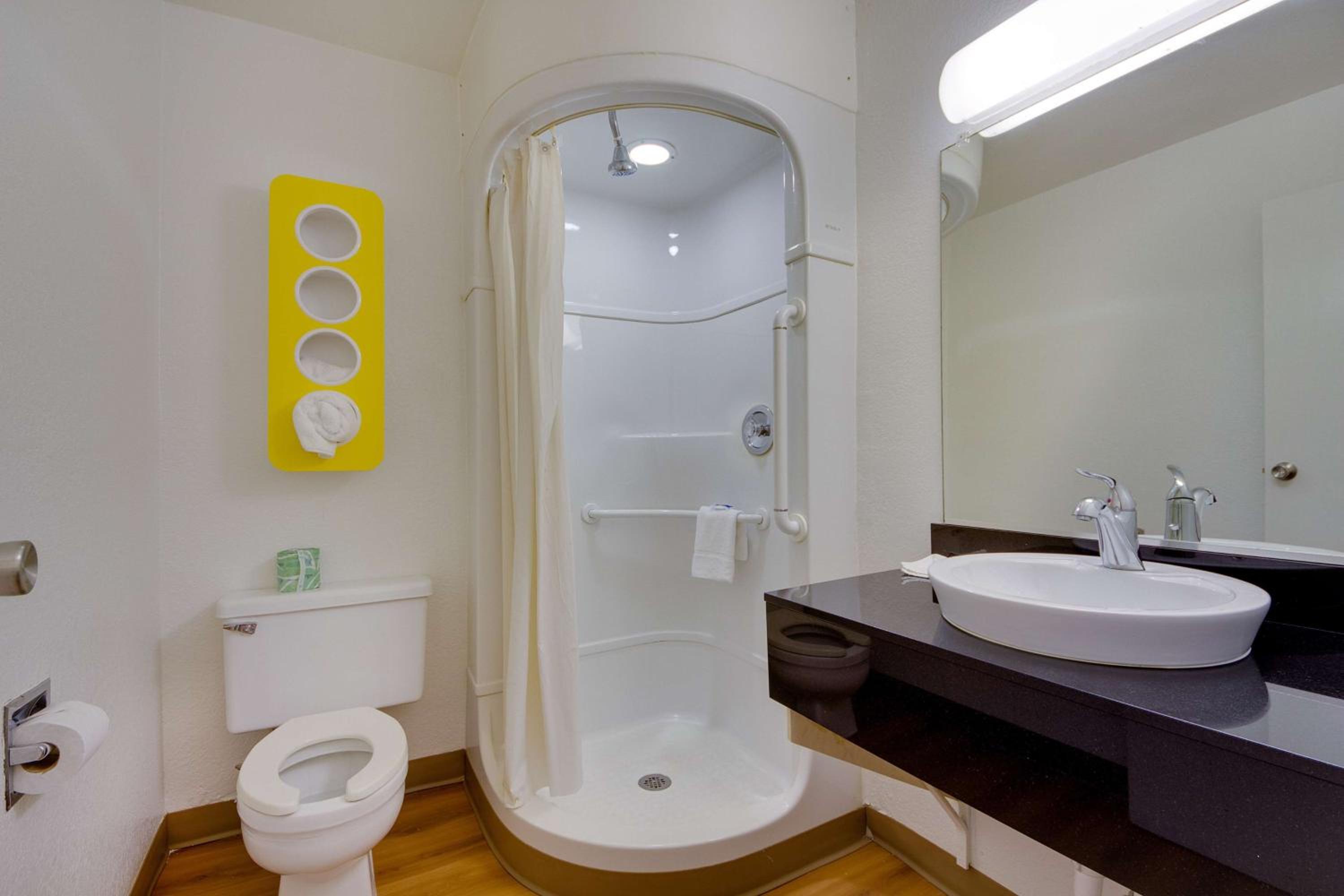 Avera Suites, Photo 5