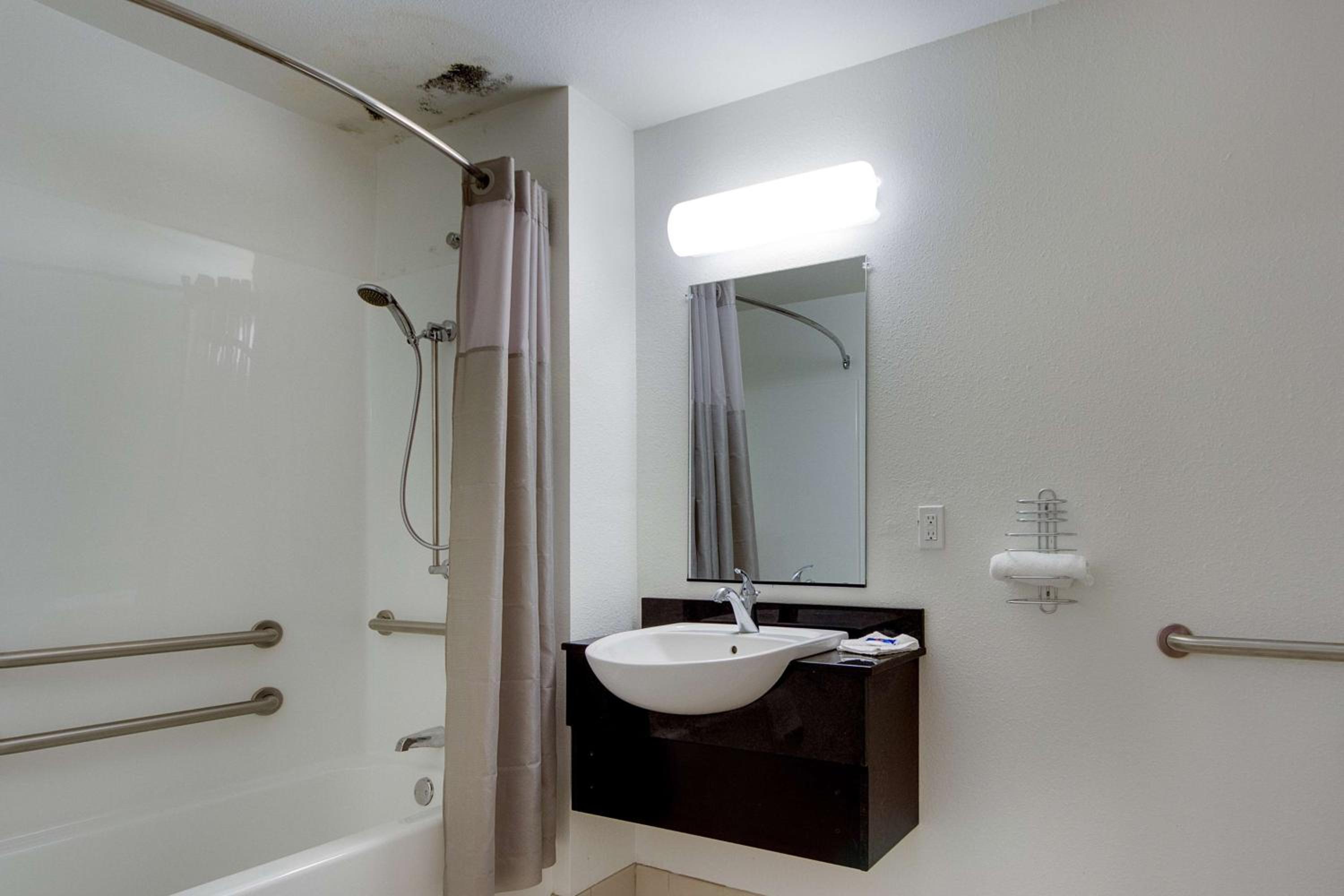 Avera Suites, Photo 4