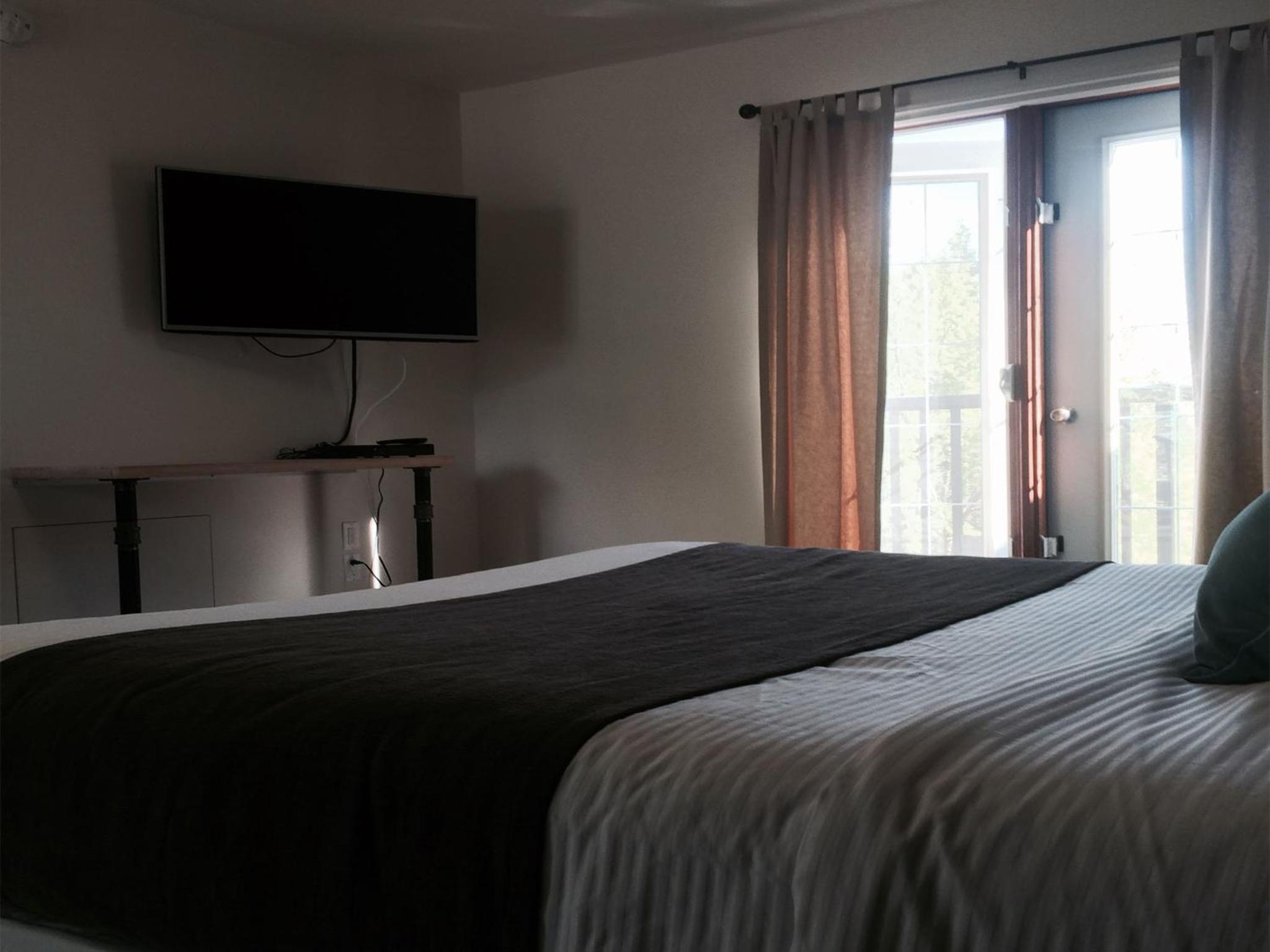 Queen Room photo 3
