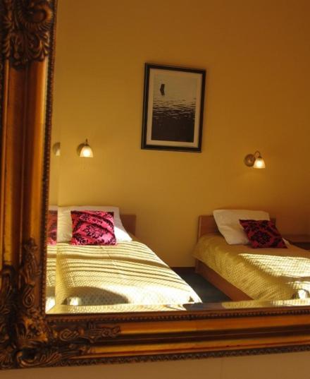 Standard Twin Room - Photo 1