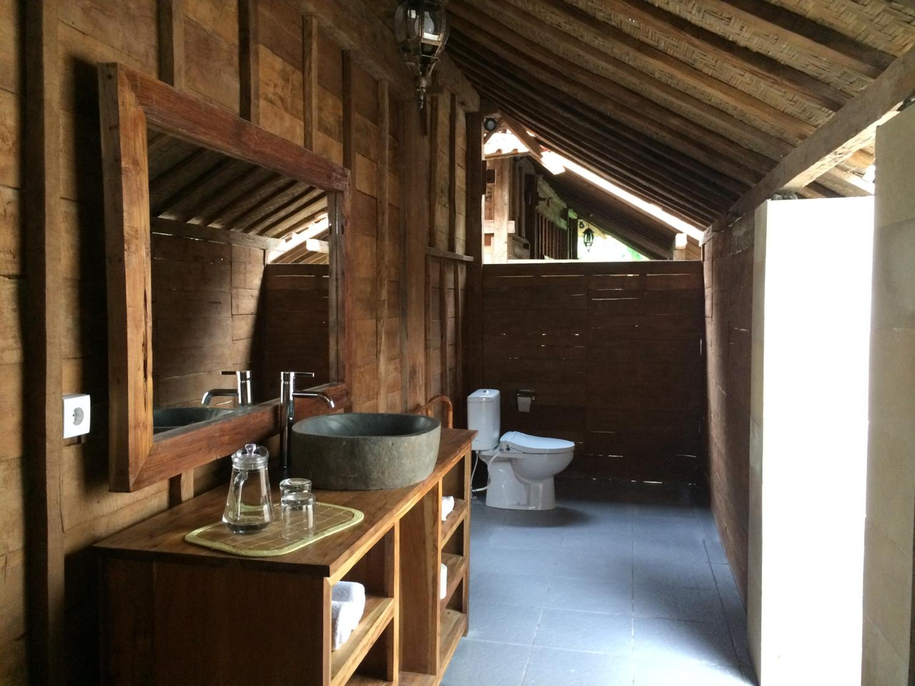 Deluxe Double Room with balcony and Garden View