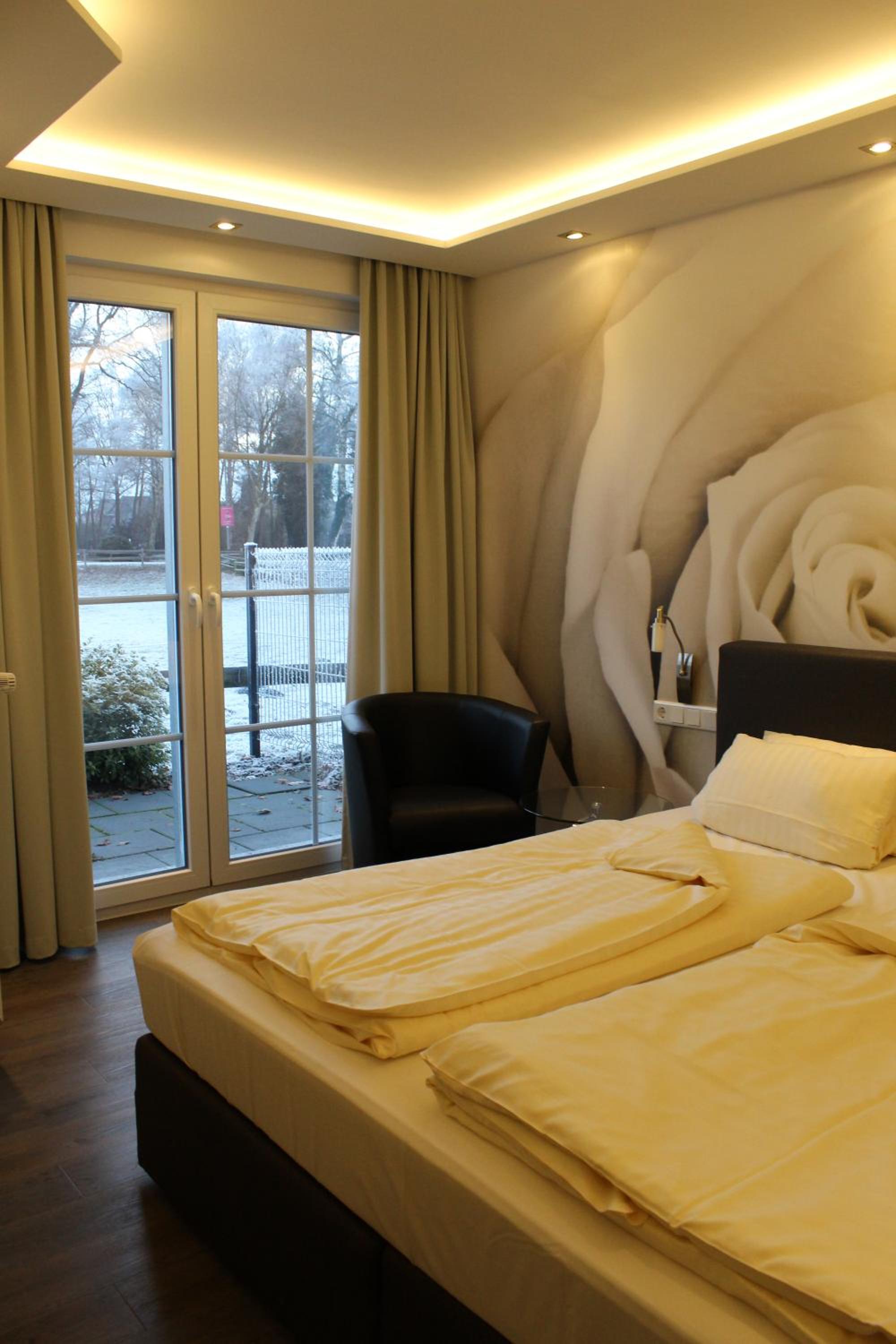Deluxe Double Room with Terrace photo 2
