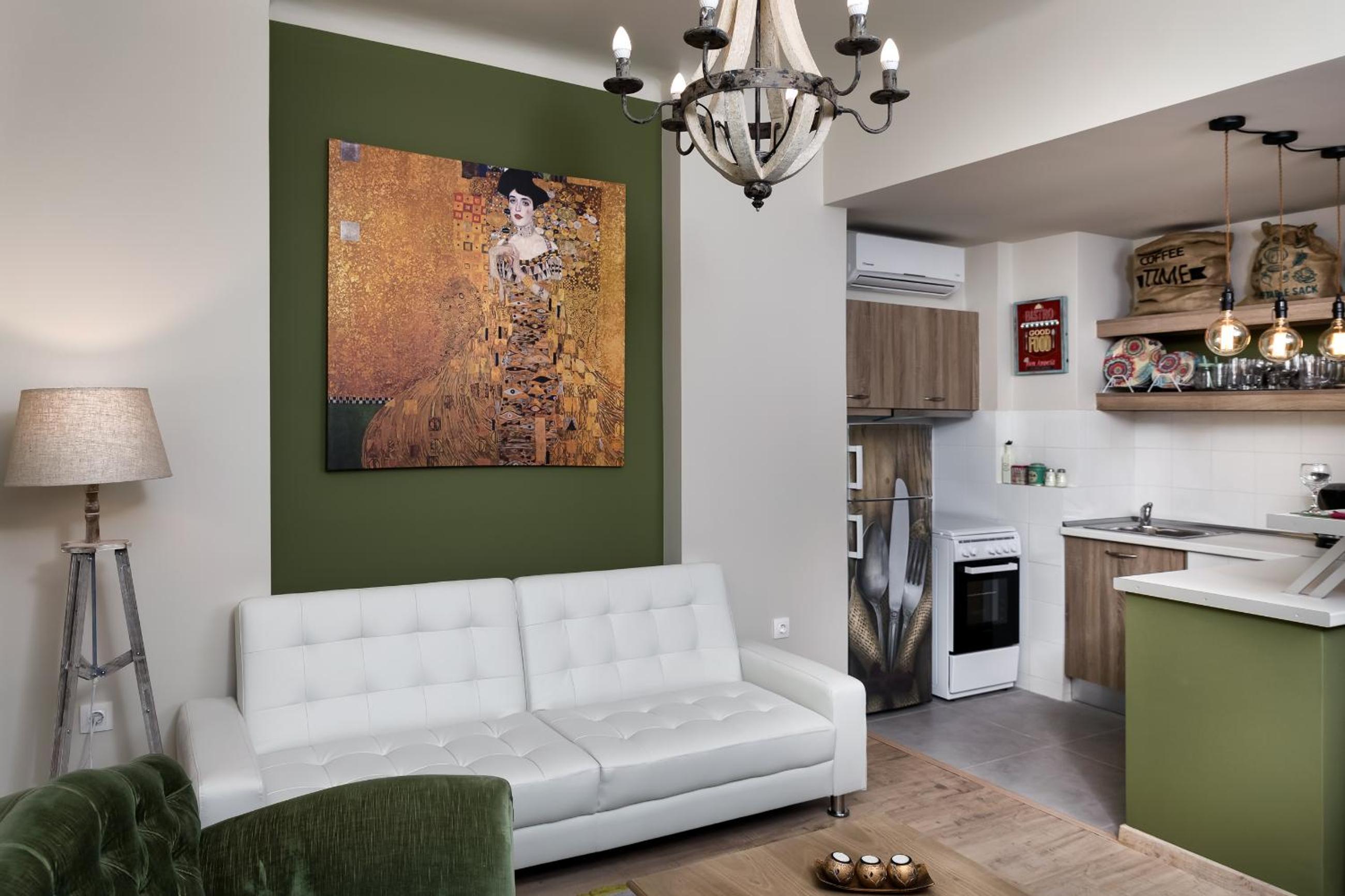 Apartment photo 2