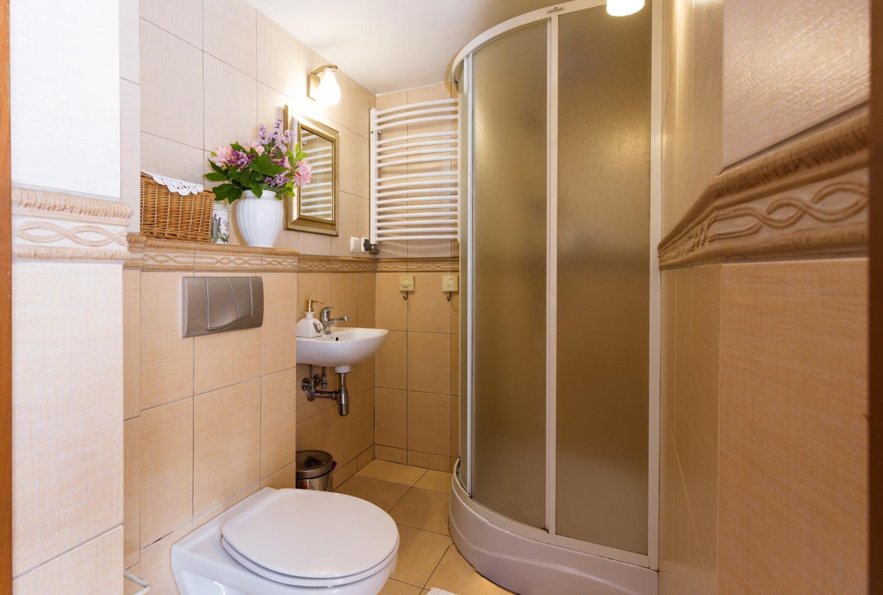 Double Room with Private Bathroom photo 2