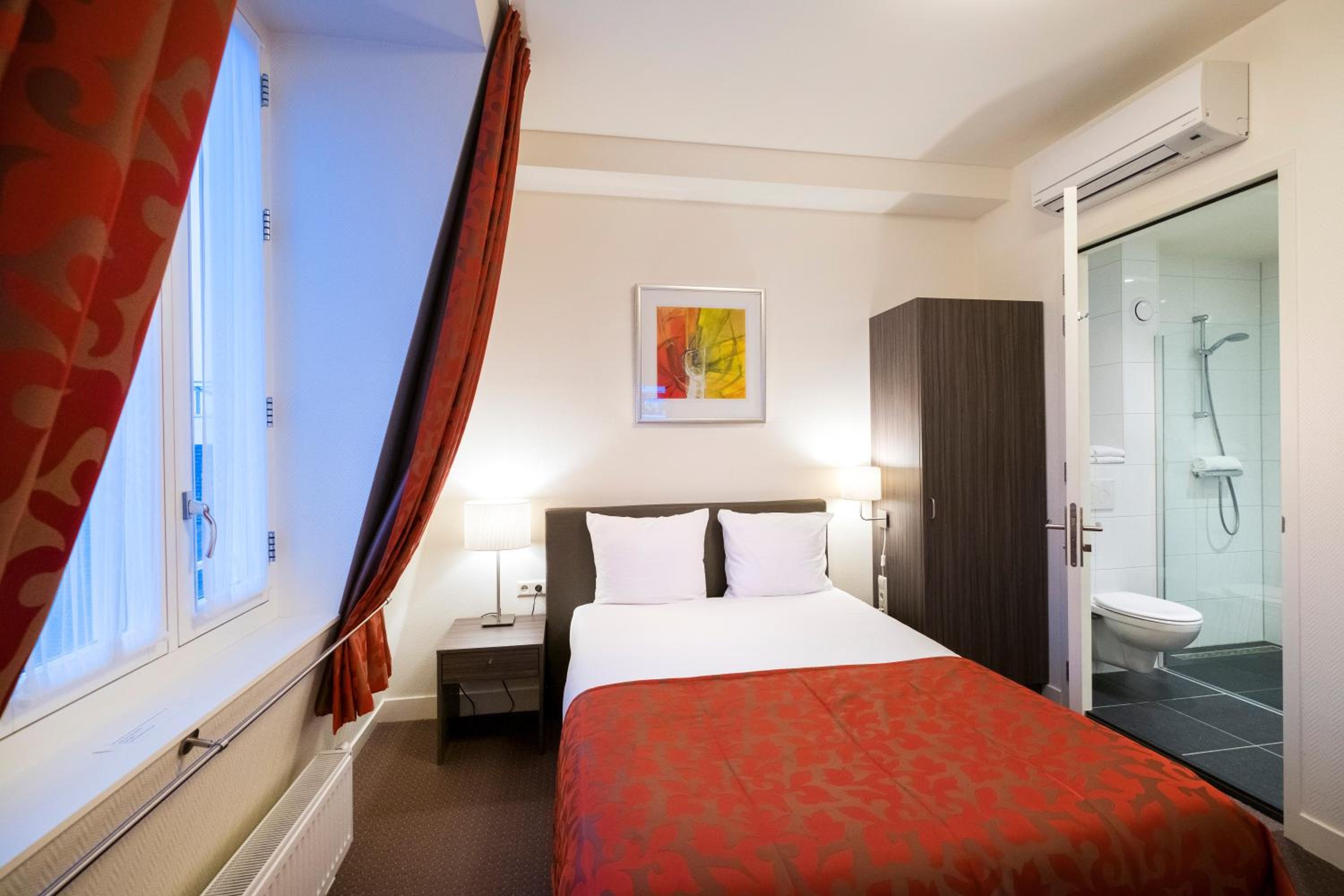  Small Double Room photo 3