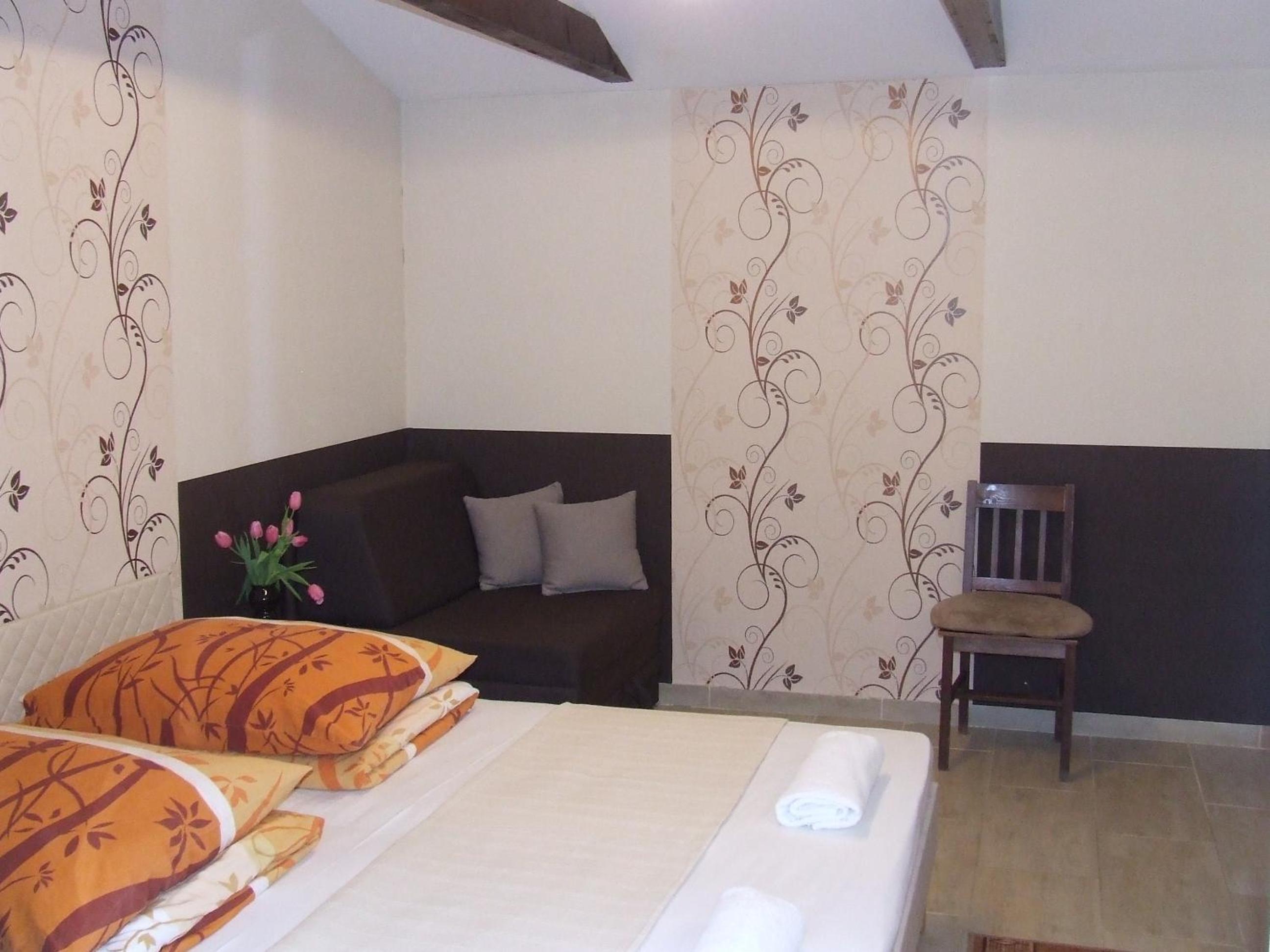 Double or Twin Room - Photo 5
