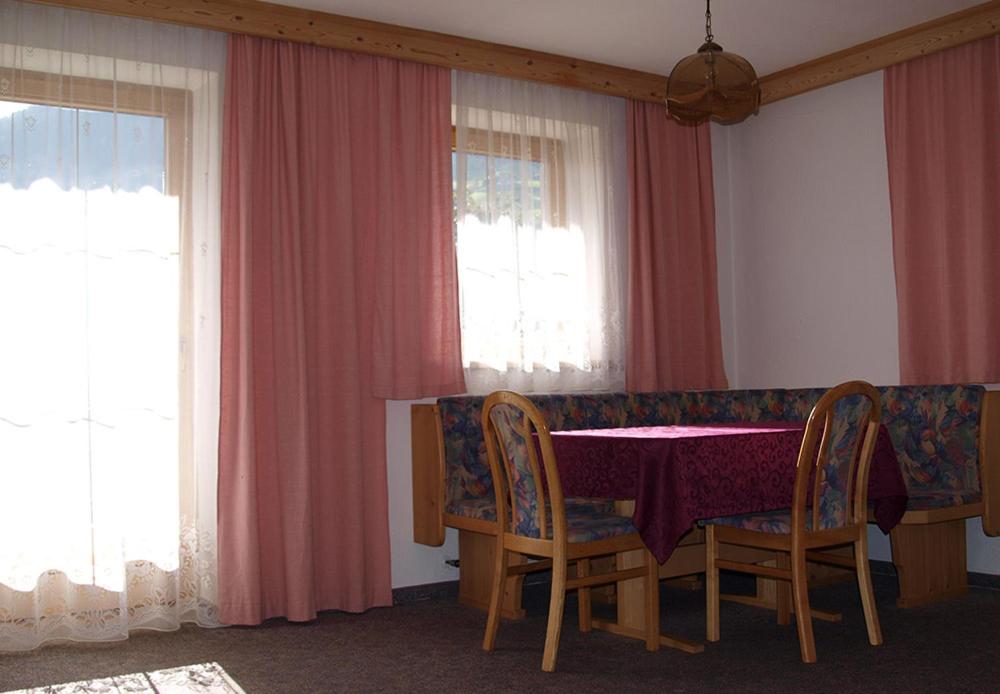 Apartment with Balcony photo 2
