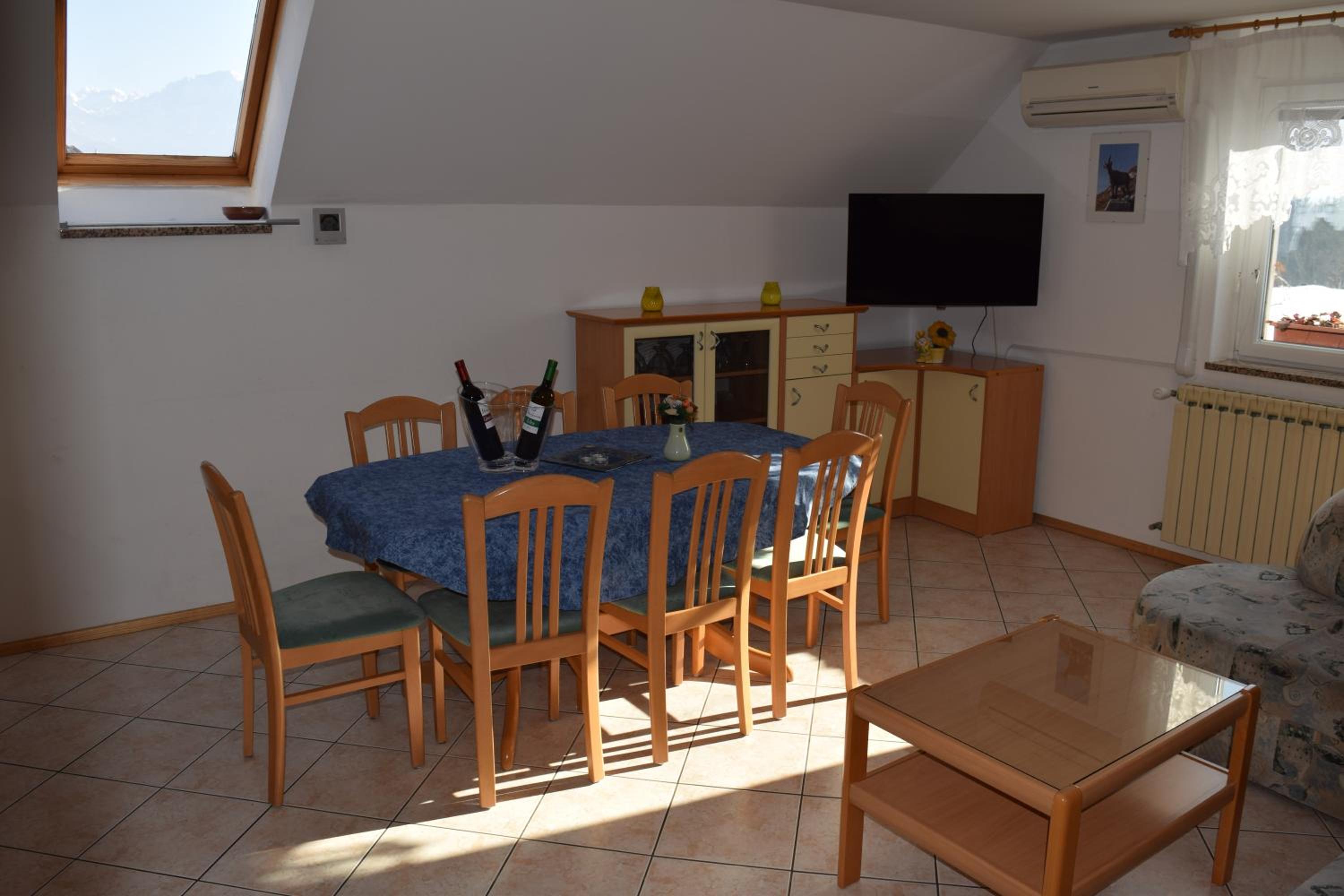Apartment (6 Adults) photo 2