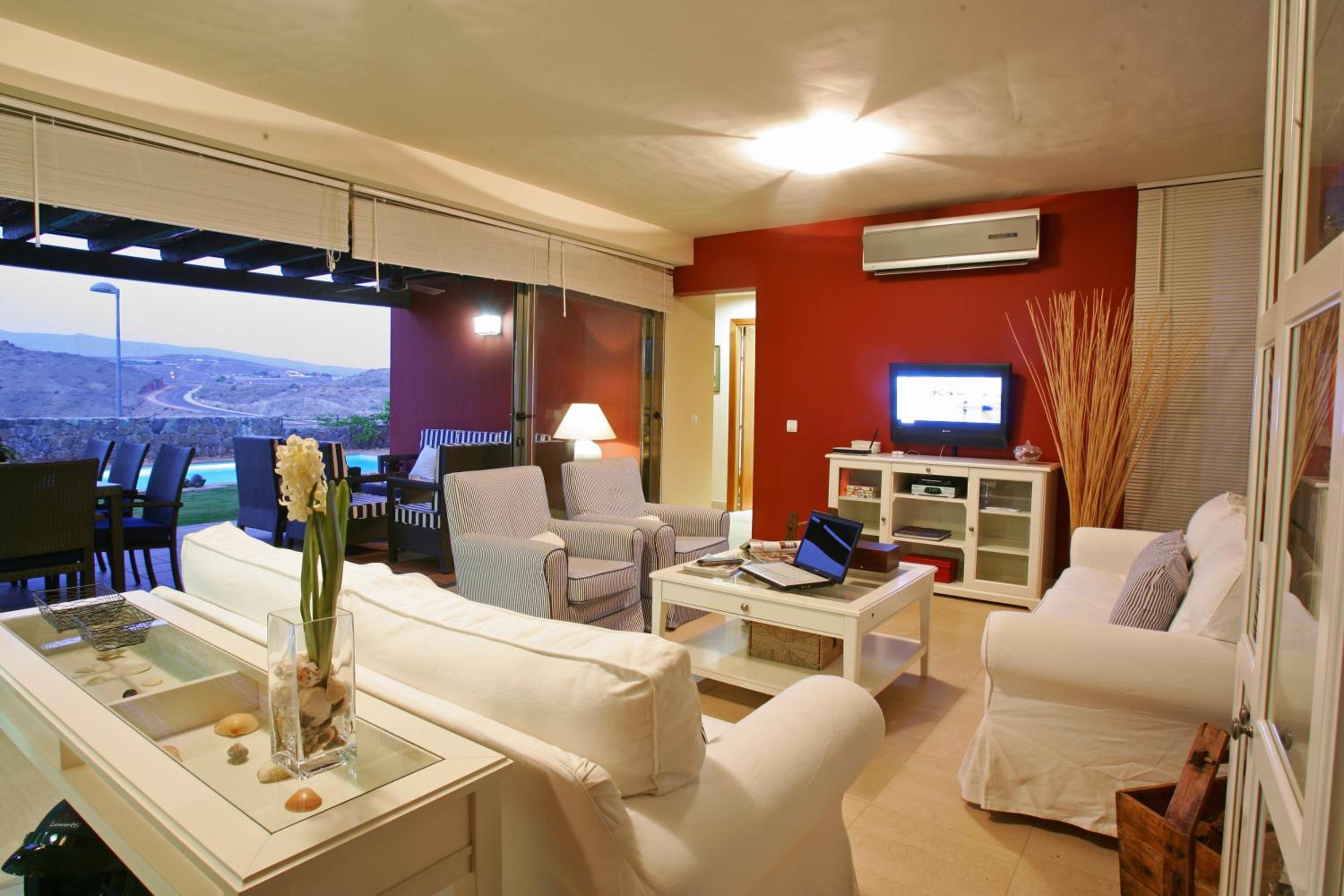 Villa de Tres Habitaciones