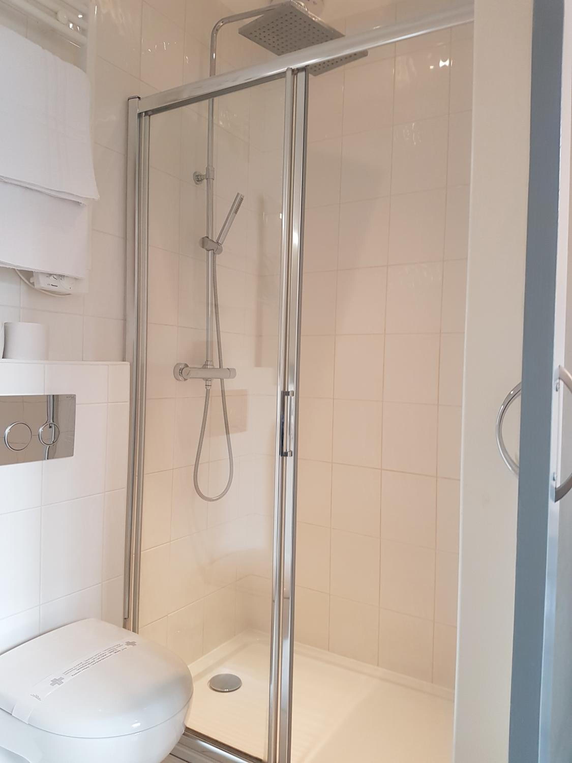 Classic Double Room - Photo 18