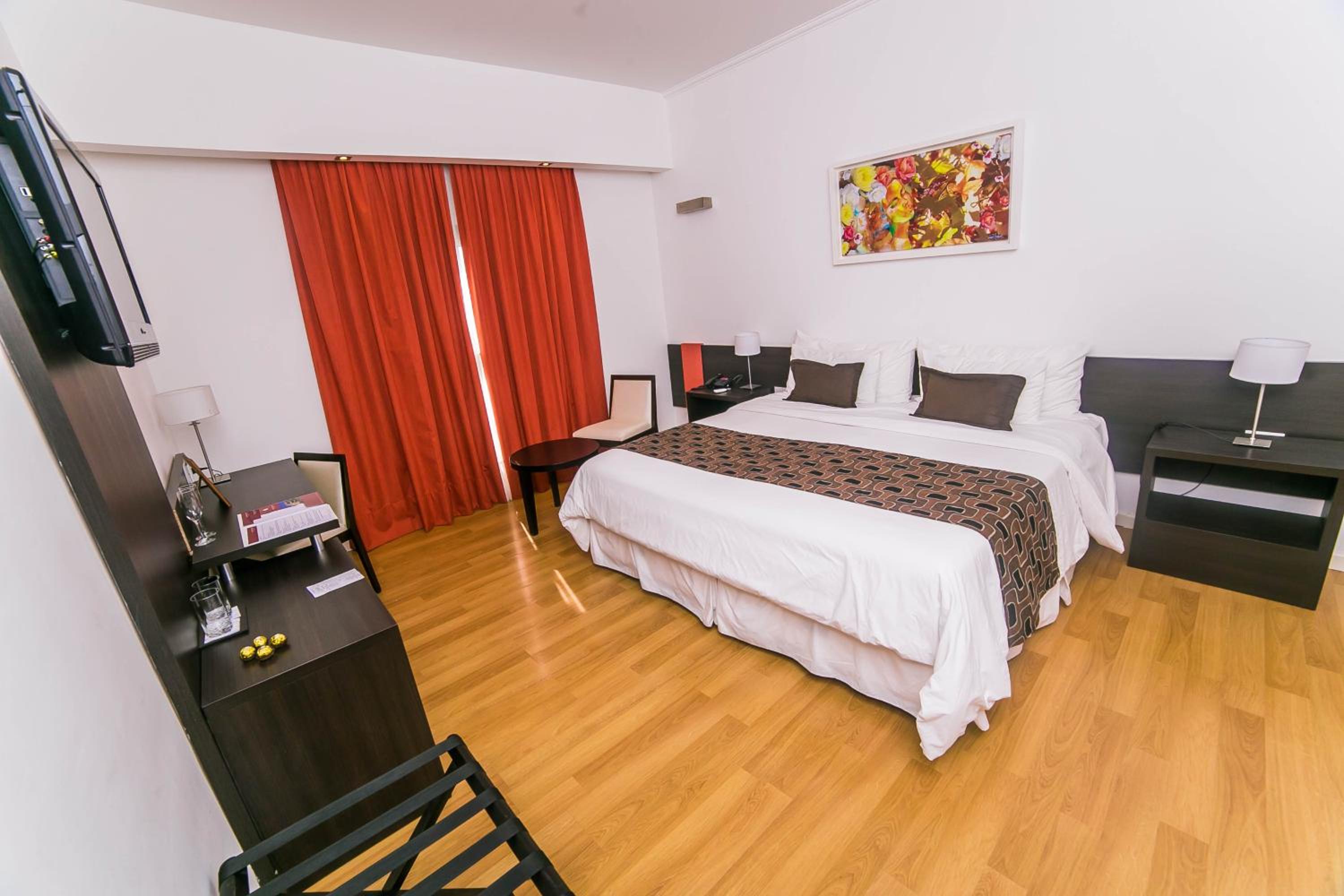 Standard Double or Twin Room photo 3