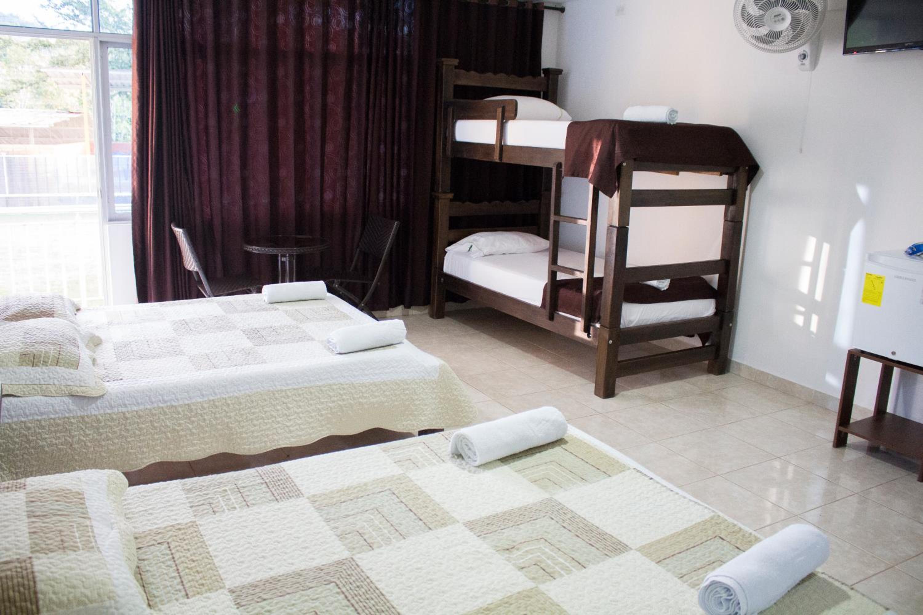 Family Double Room photo 2