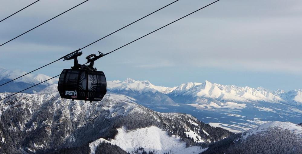 Apartment with Balcony - Photo 34