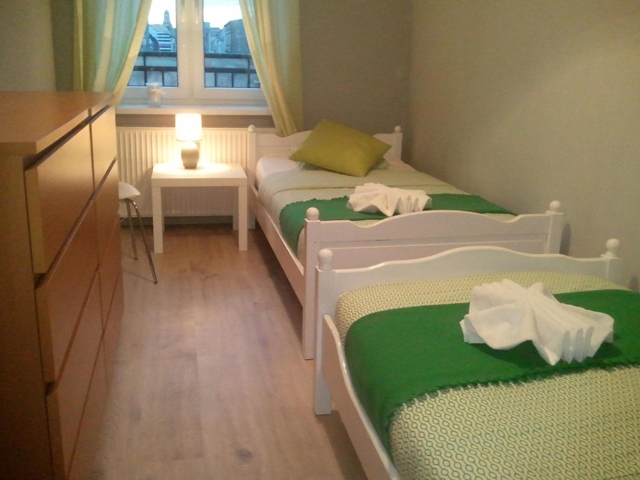 Standard Twin Room with Shared Bathroom photo 2