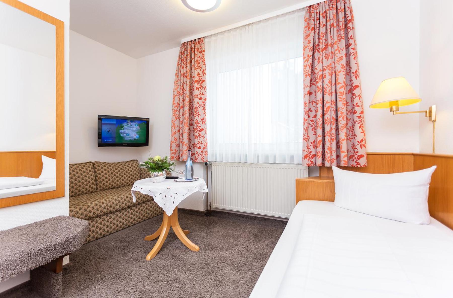 Standard Single Room photo 2
