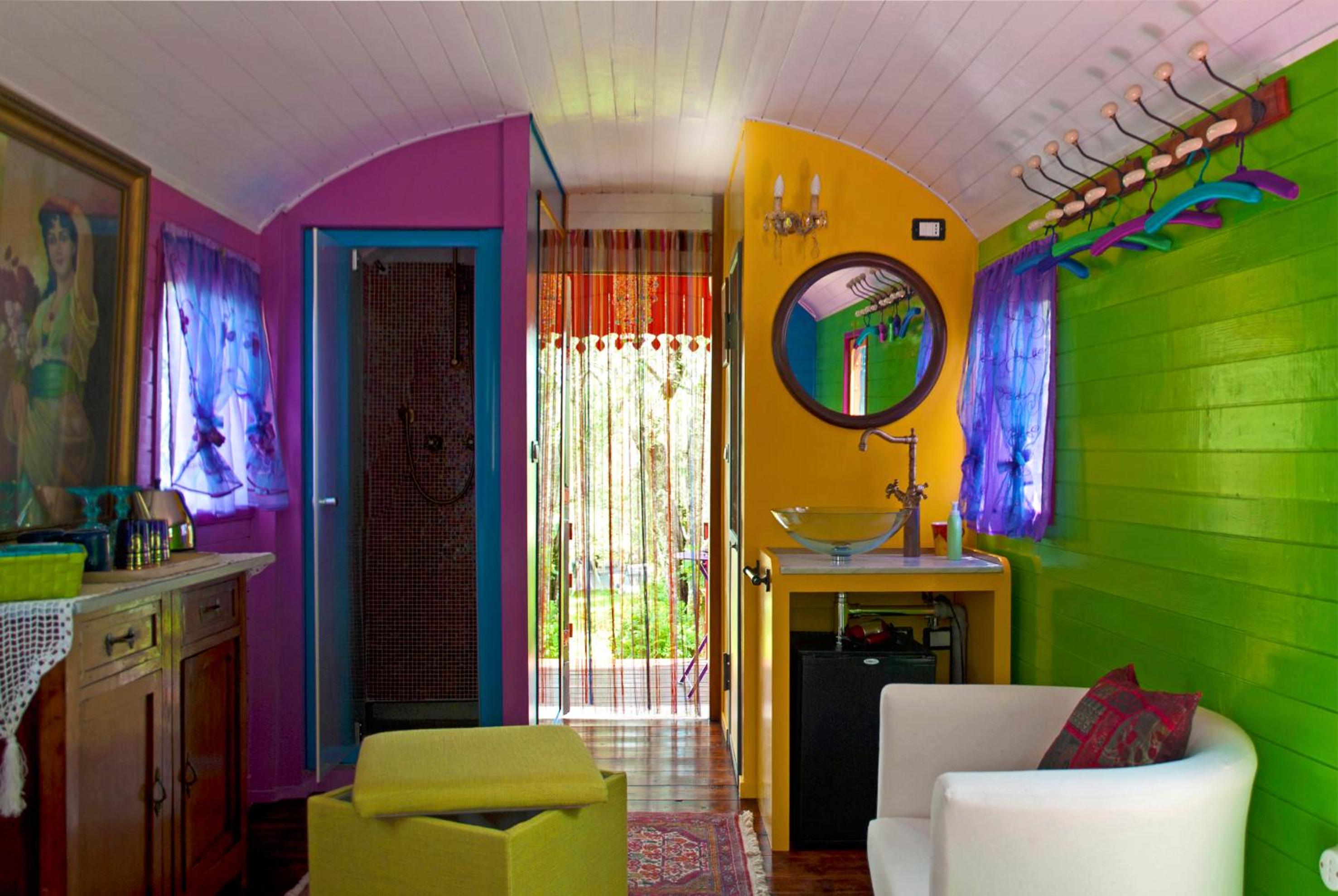 Caravan Economy photo 2