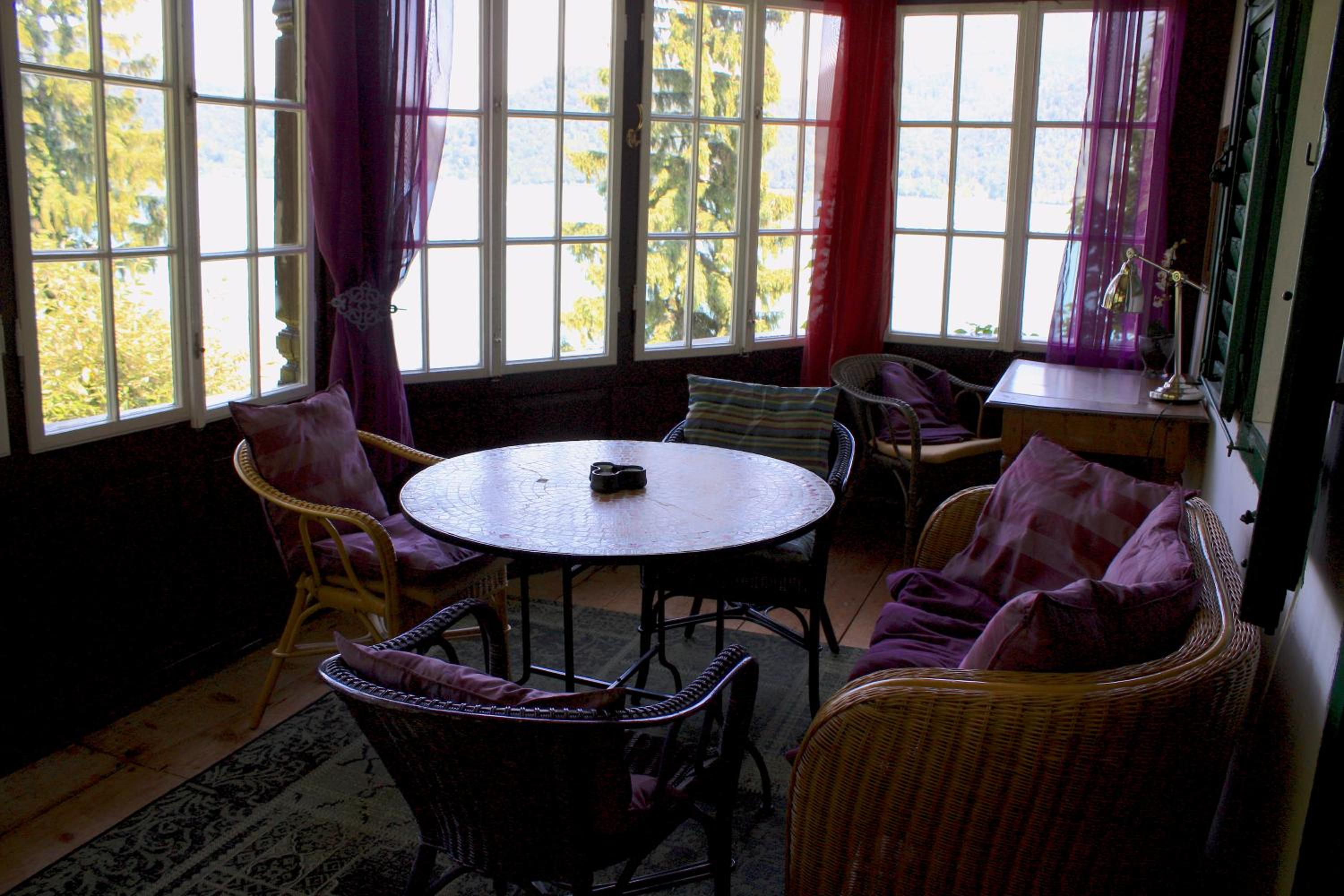 Apartment with Balcony photo 2