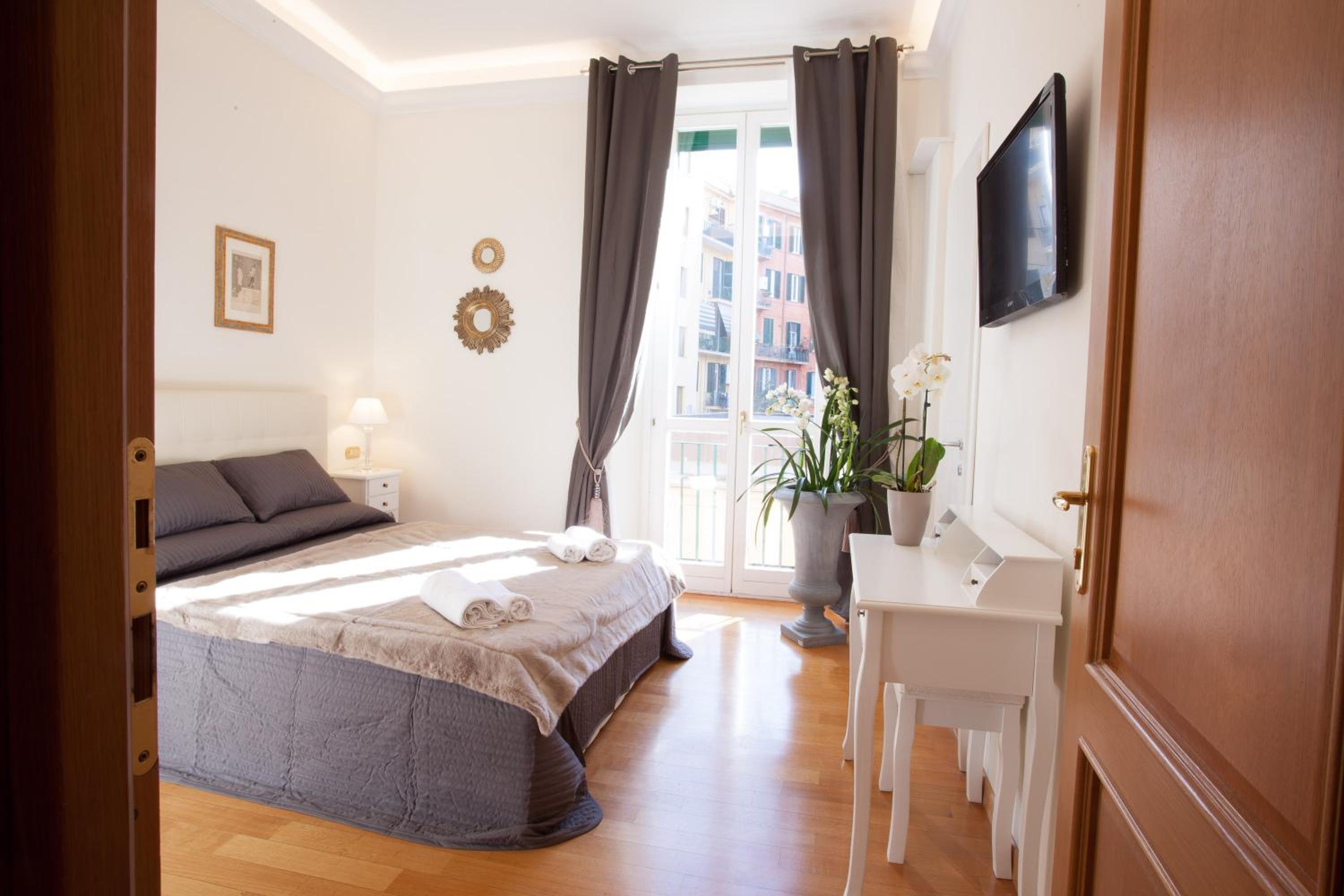 Double Room with Balcony photo 1