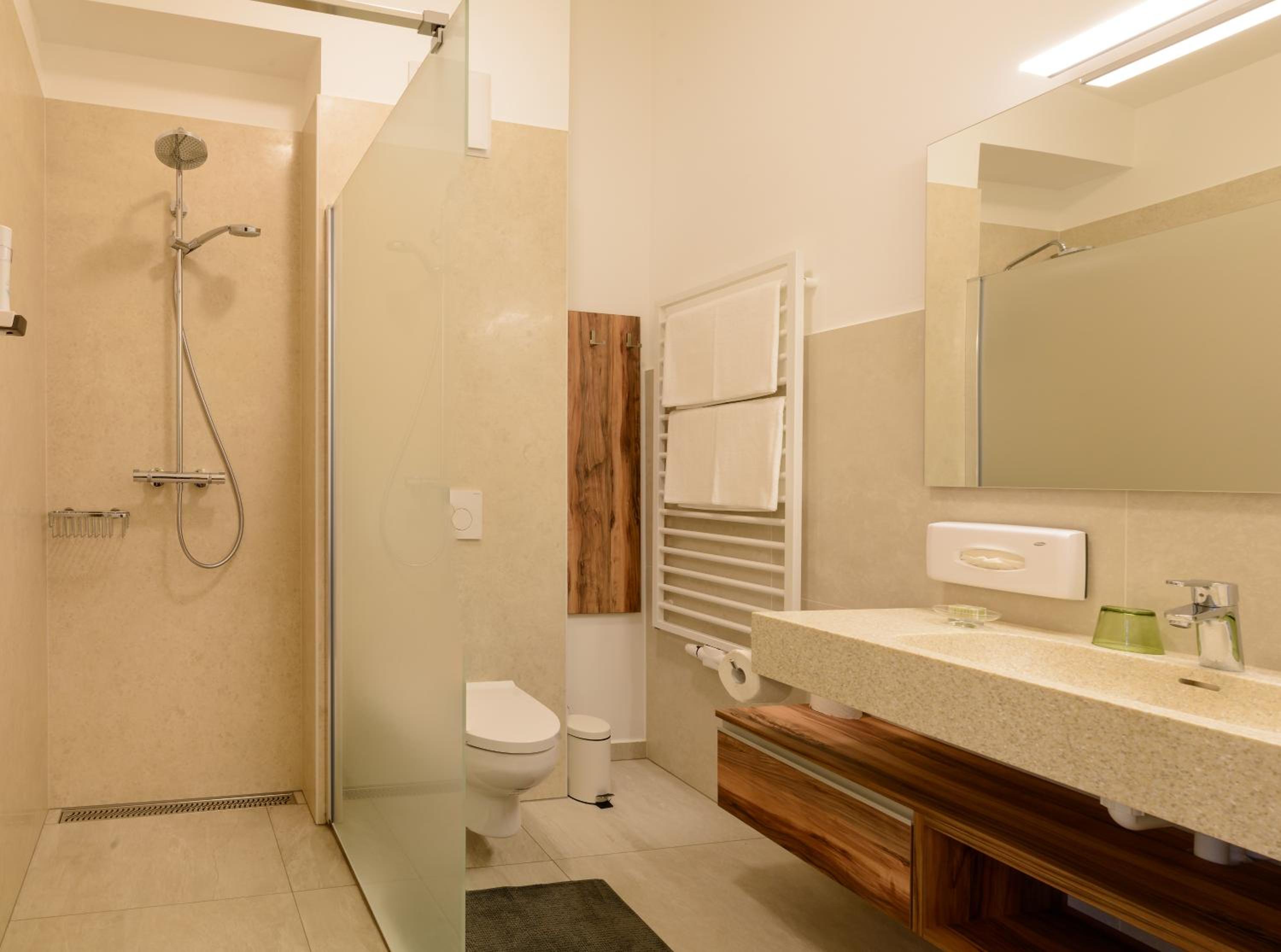 Suite with Mountain View photo 3