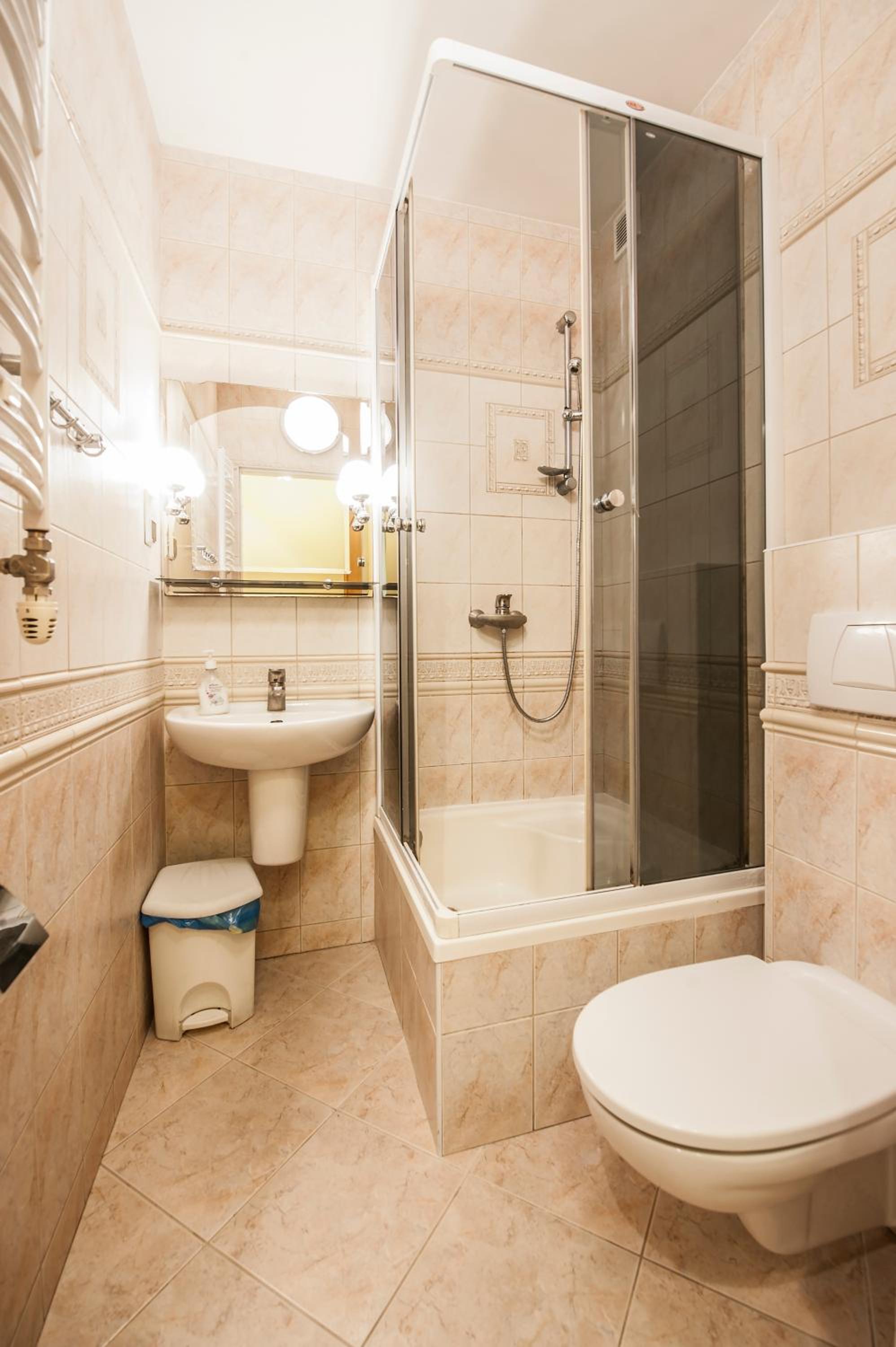 Small Double Room - Photo 4