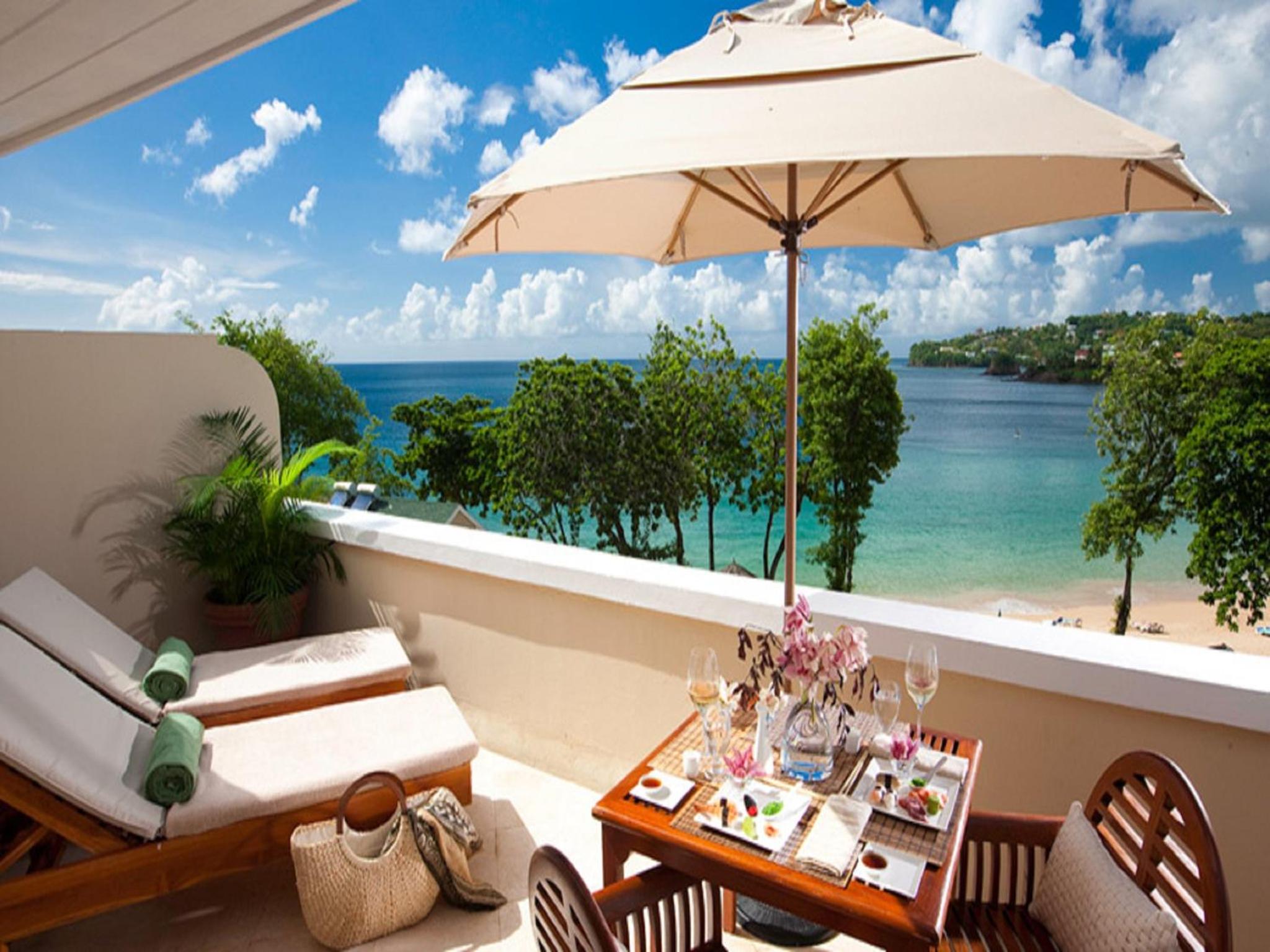 Pitons Oceanview Room with Private Sundeck photo 2