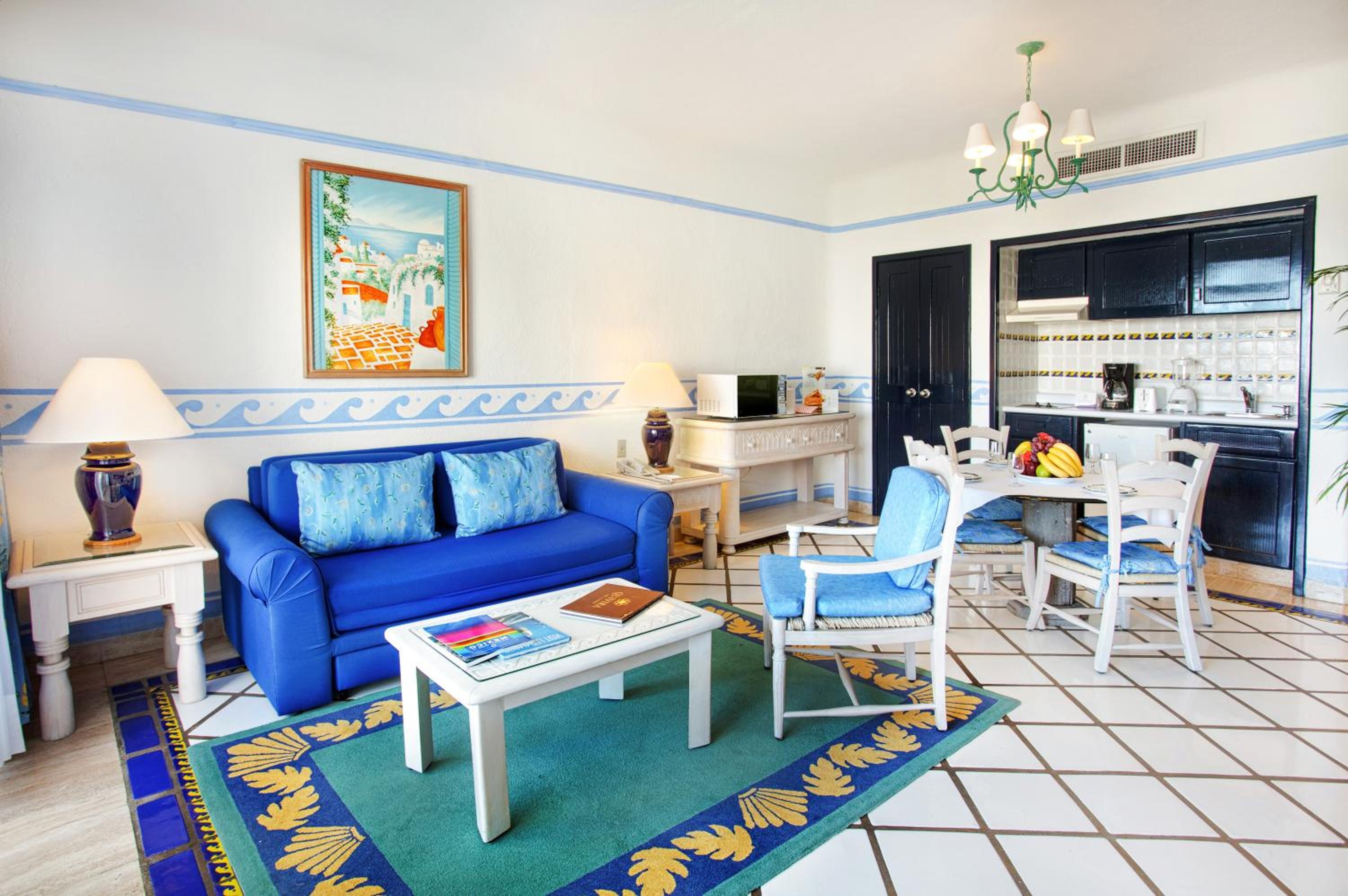 Luxury Suite - Photo 1