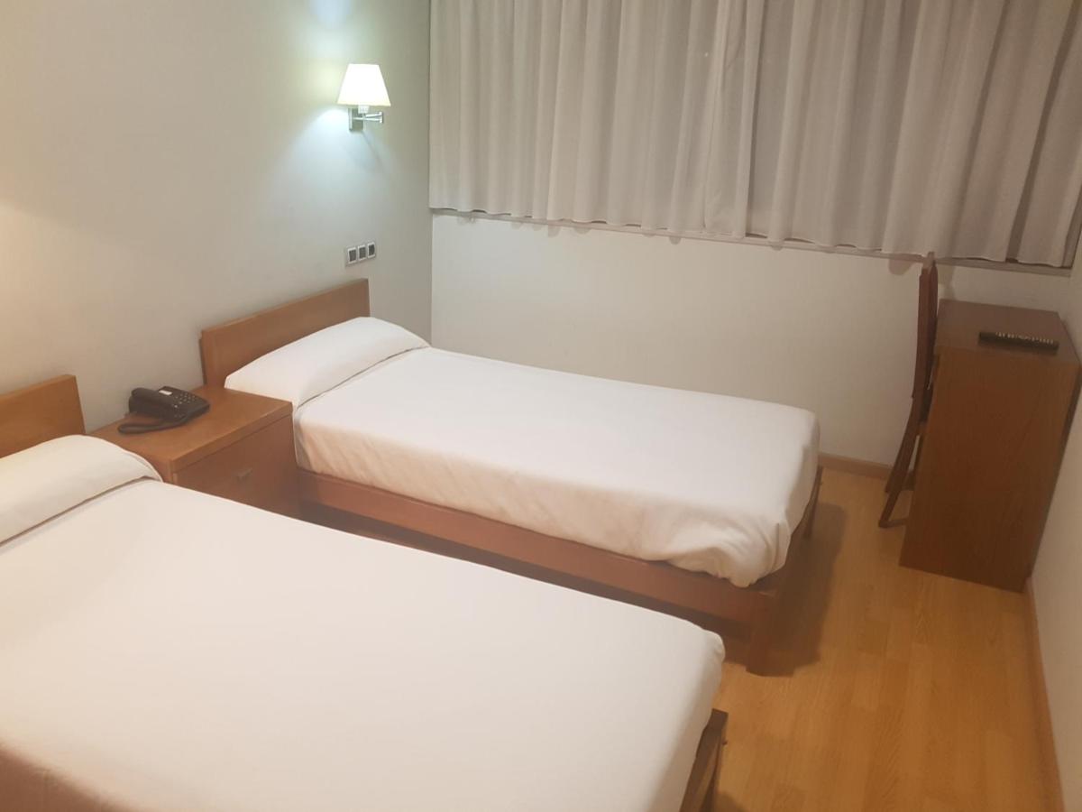 Budget Double Room photo 2