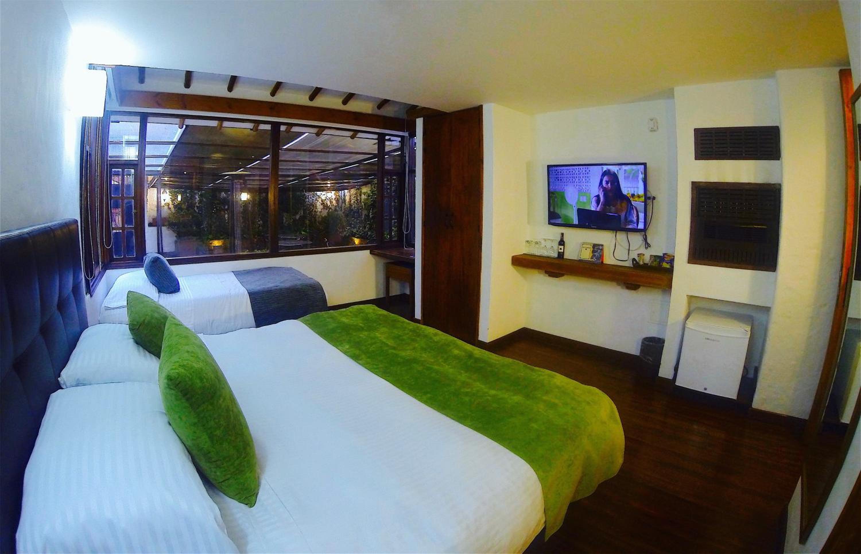 Superior Twin Room photo 2