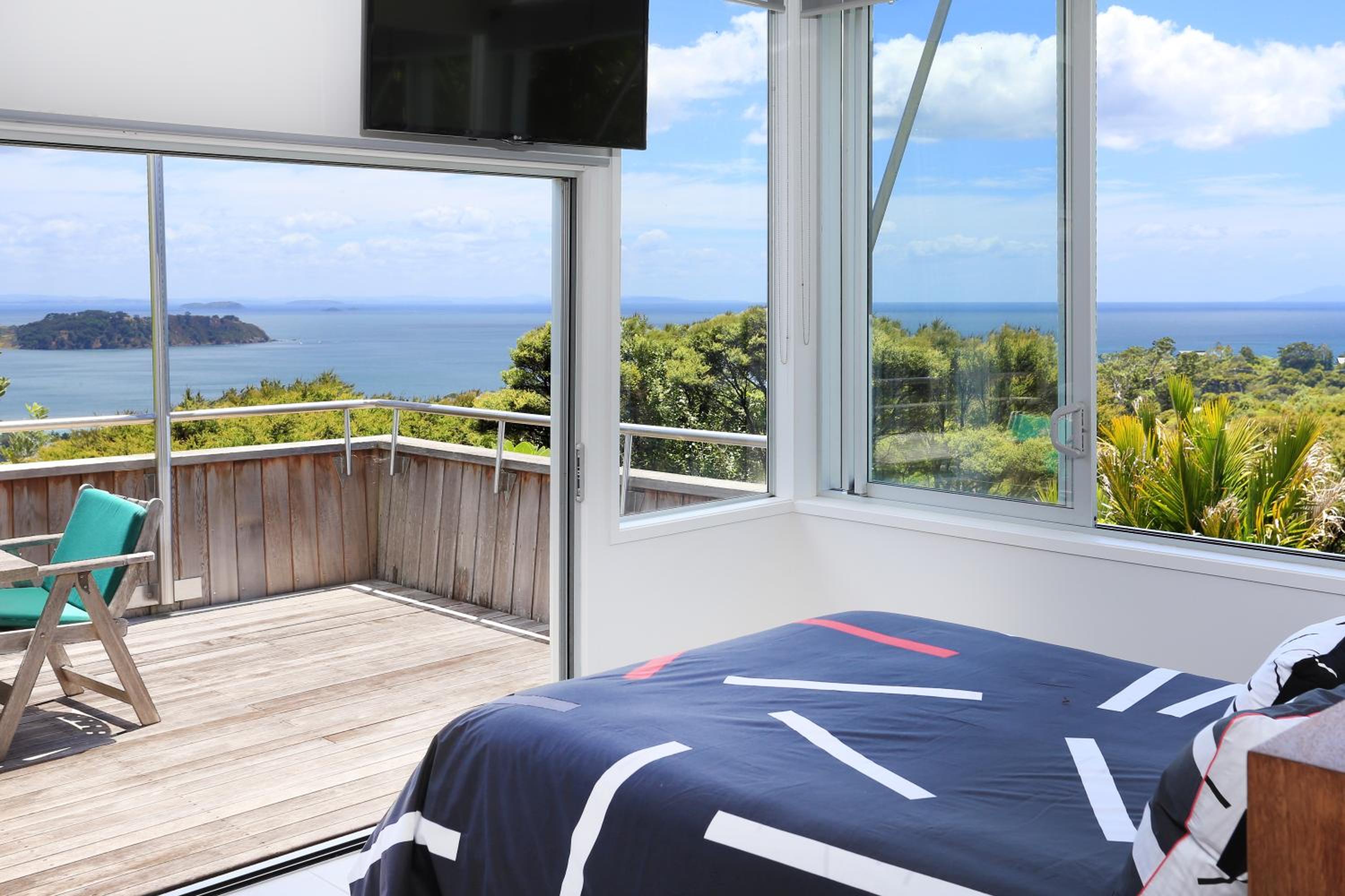 Apartment with Sea View - Photo 18