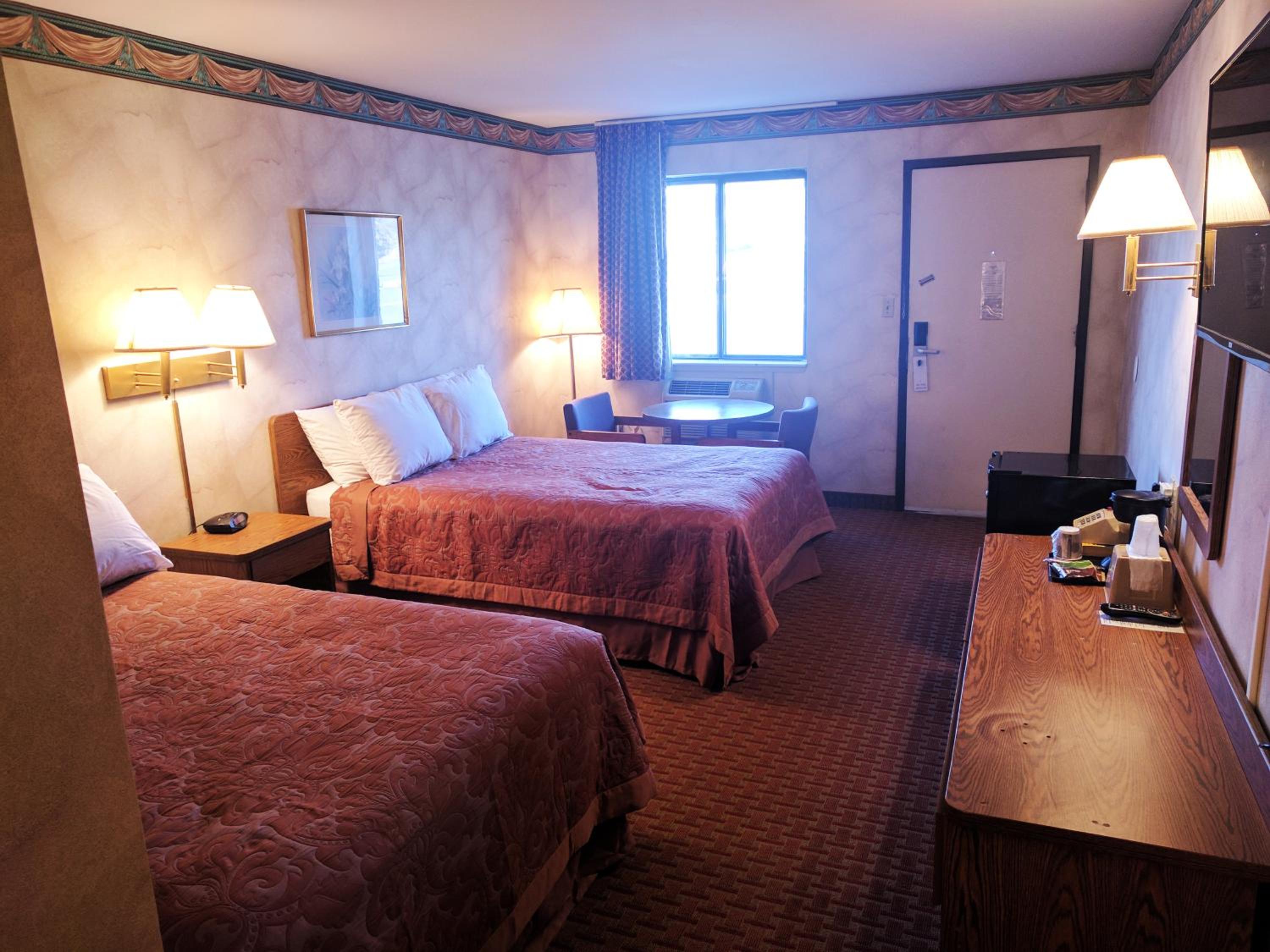 Double Room with Two Double Beds - Non-Smoking - Photo 1