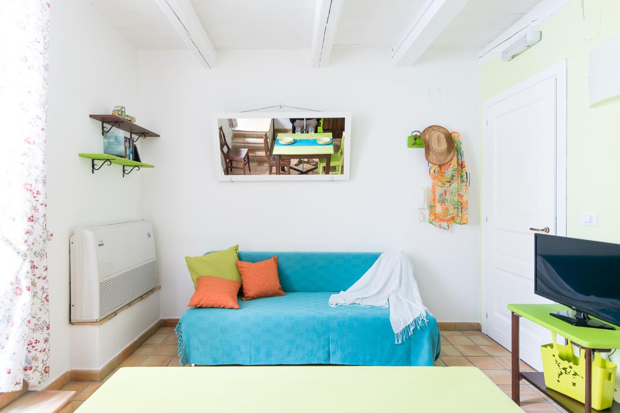 One-Bedroom Apartment with Balcony - Split Level