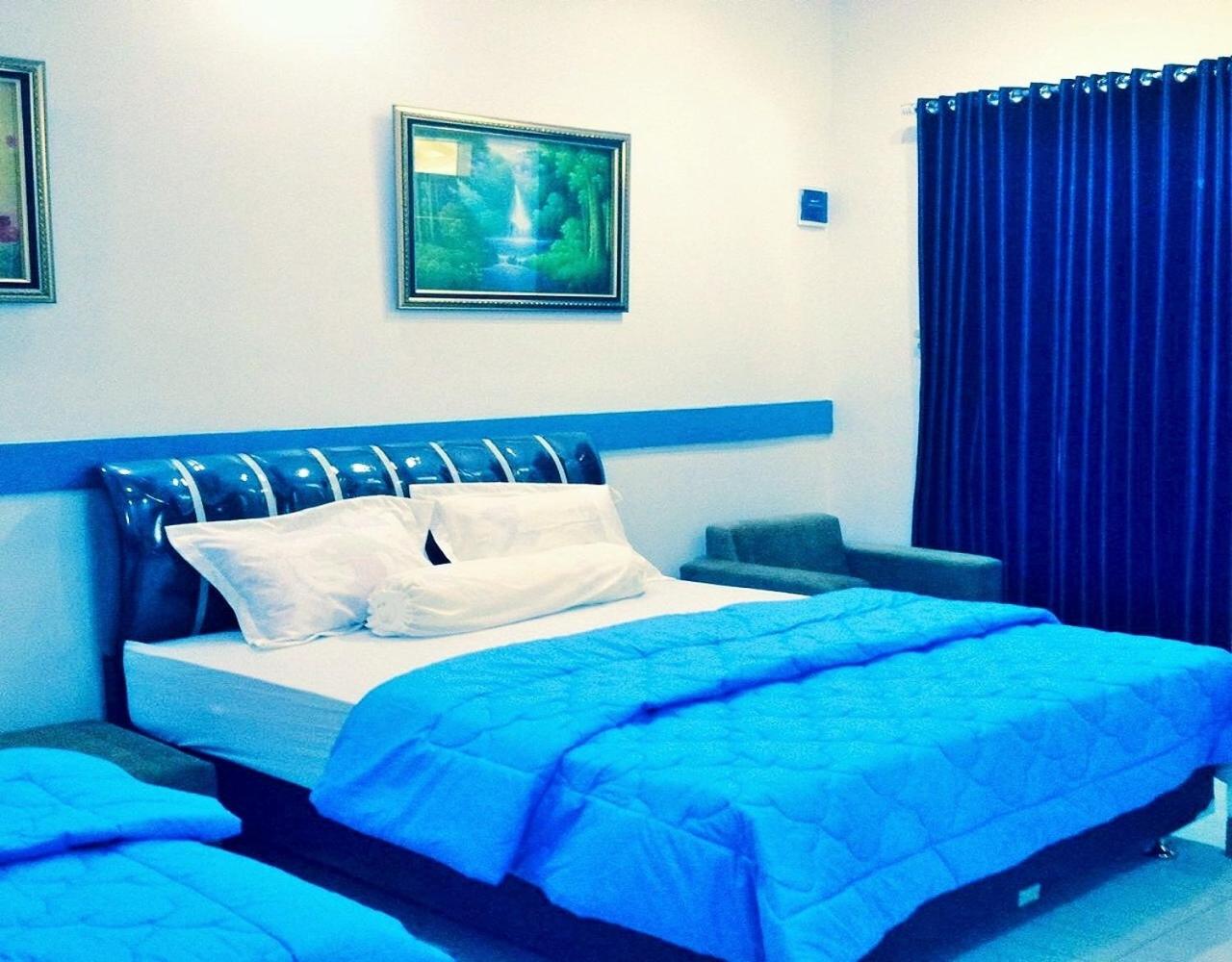 One-Bedroom Bungalow