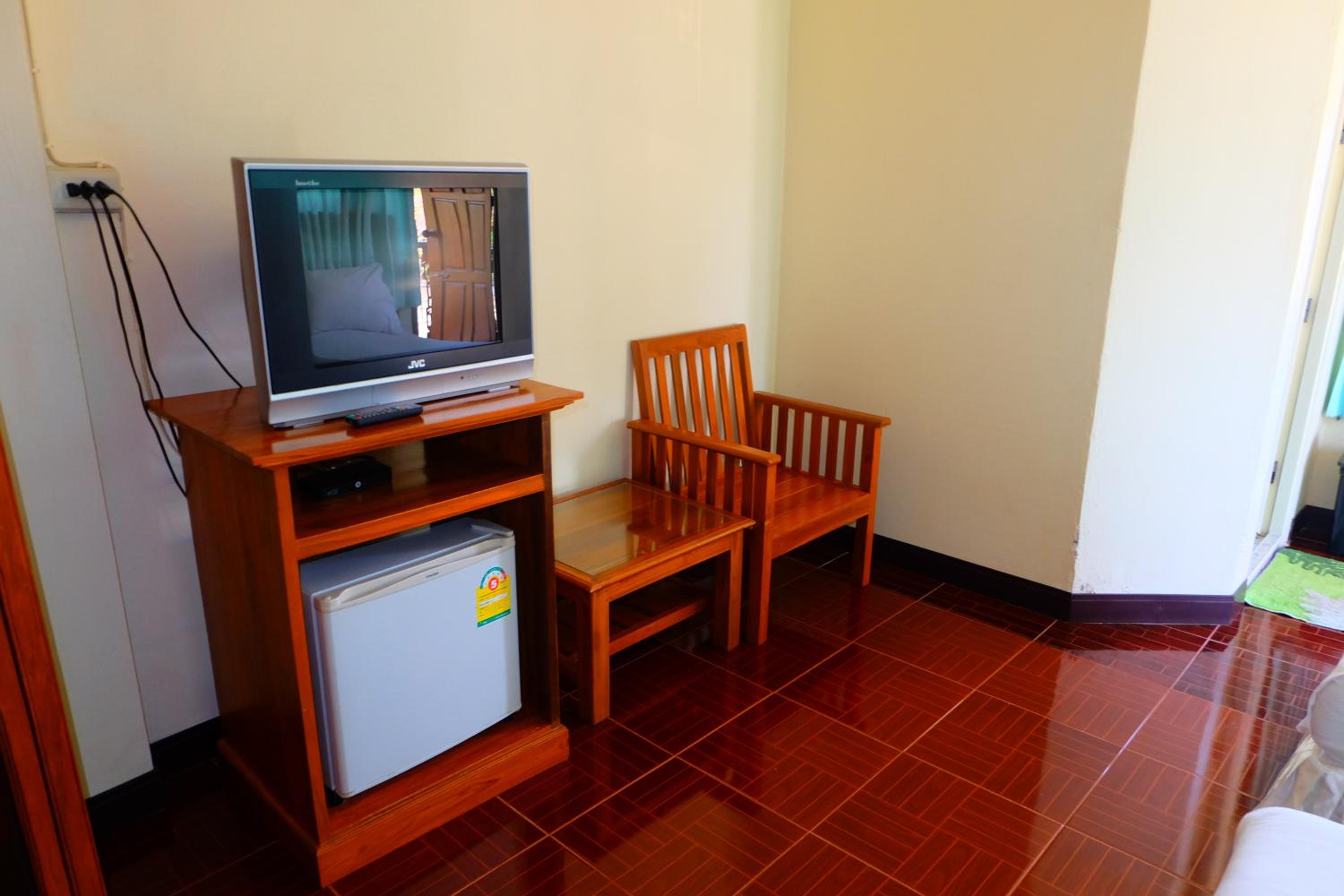 Twin Room - Photo 7