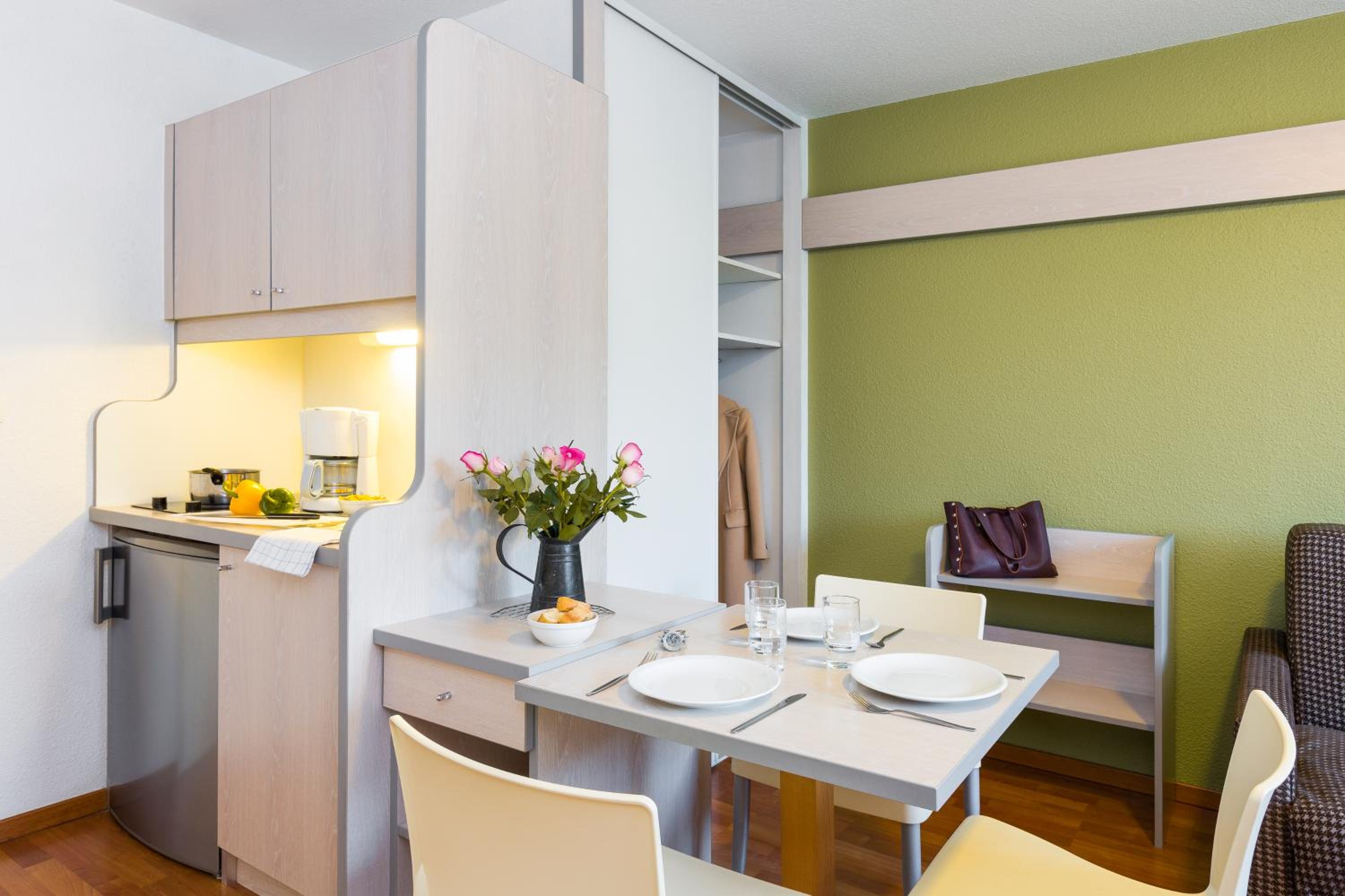 Studio (4 Adults) - Photo 4
