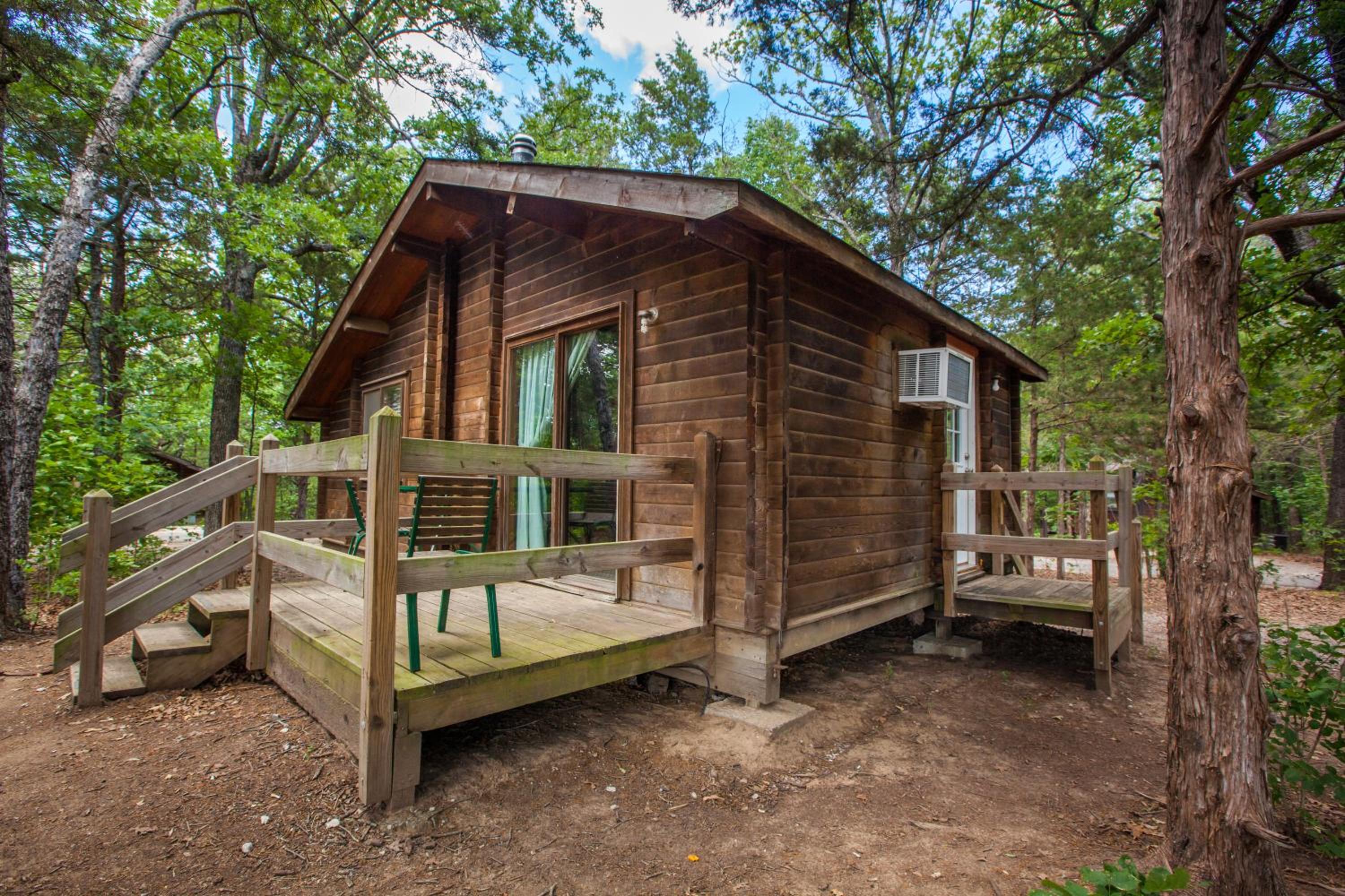 One-Bedroom Cabin photo 2