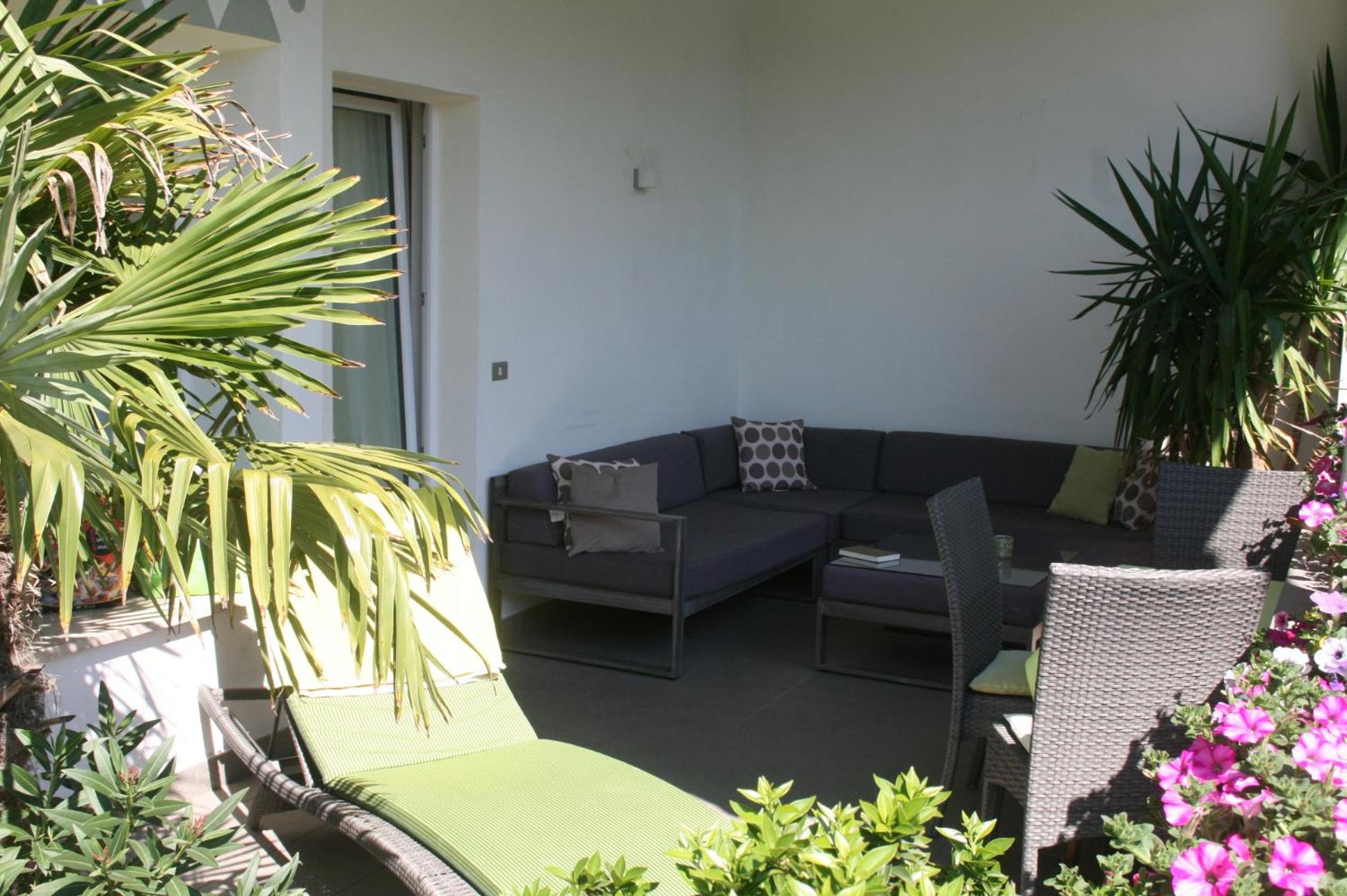 Double Room with Balcony - Photo 3