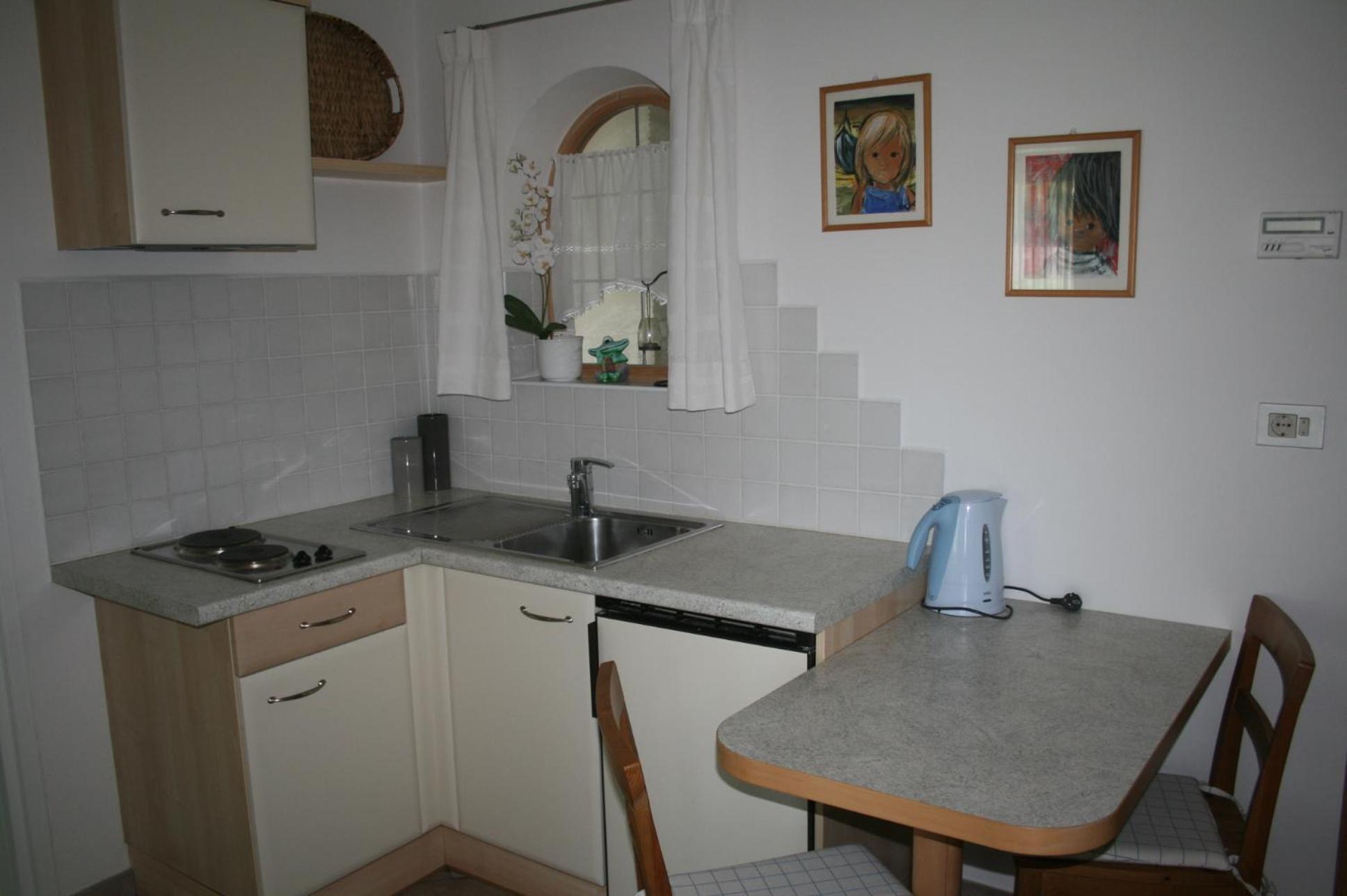Apartment with Balcony - Photo 22