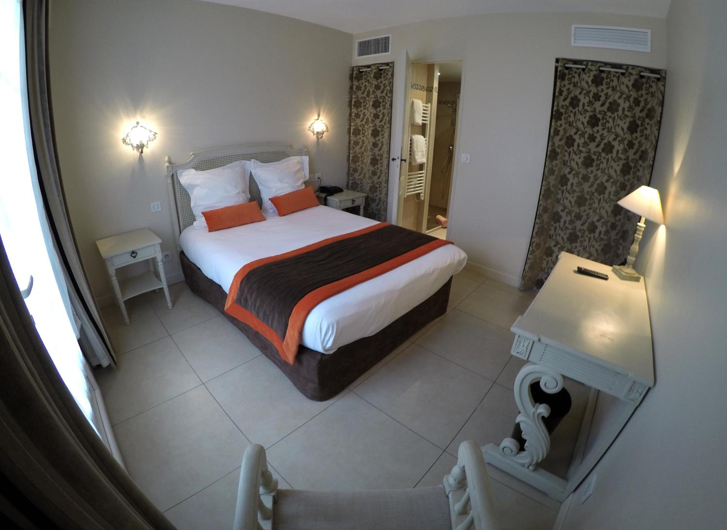 Standard Double Room photo 3