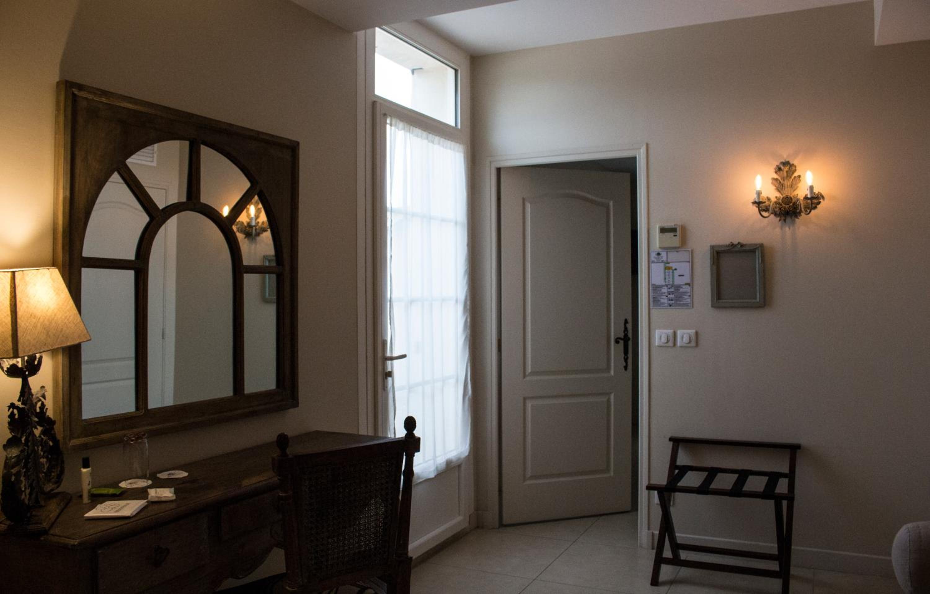 Suite (2 Adults) photo 3