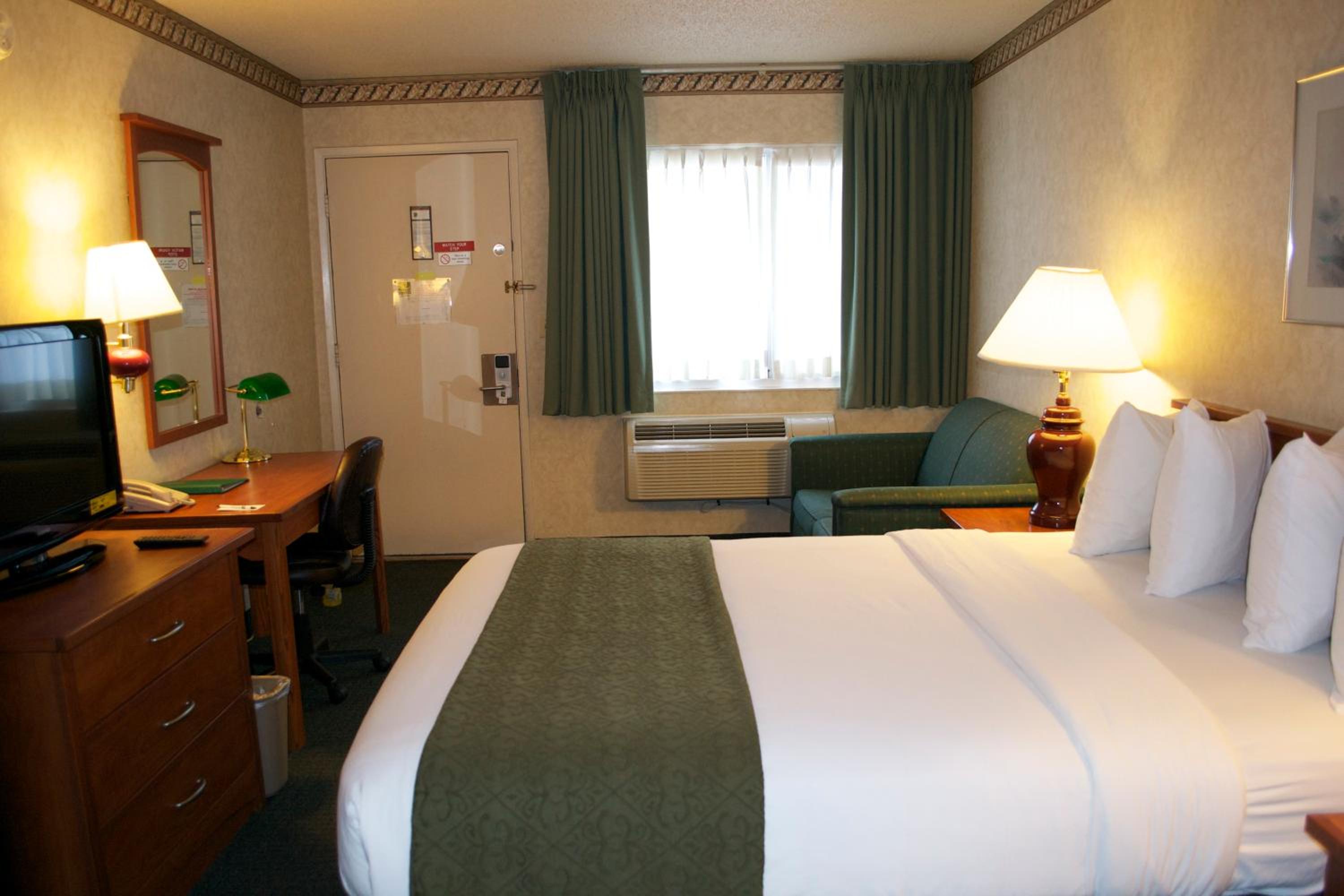 Queen Room - Disability Access/Non-Smoking - Photo 1